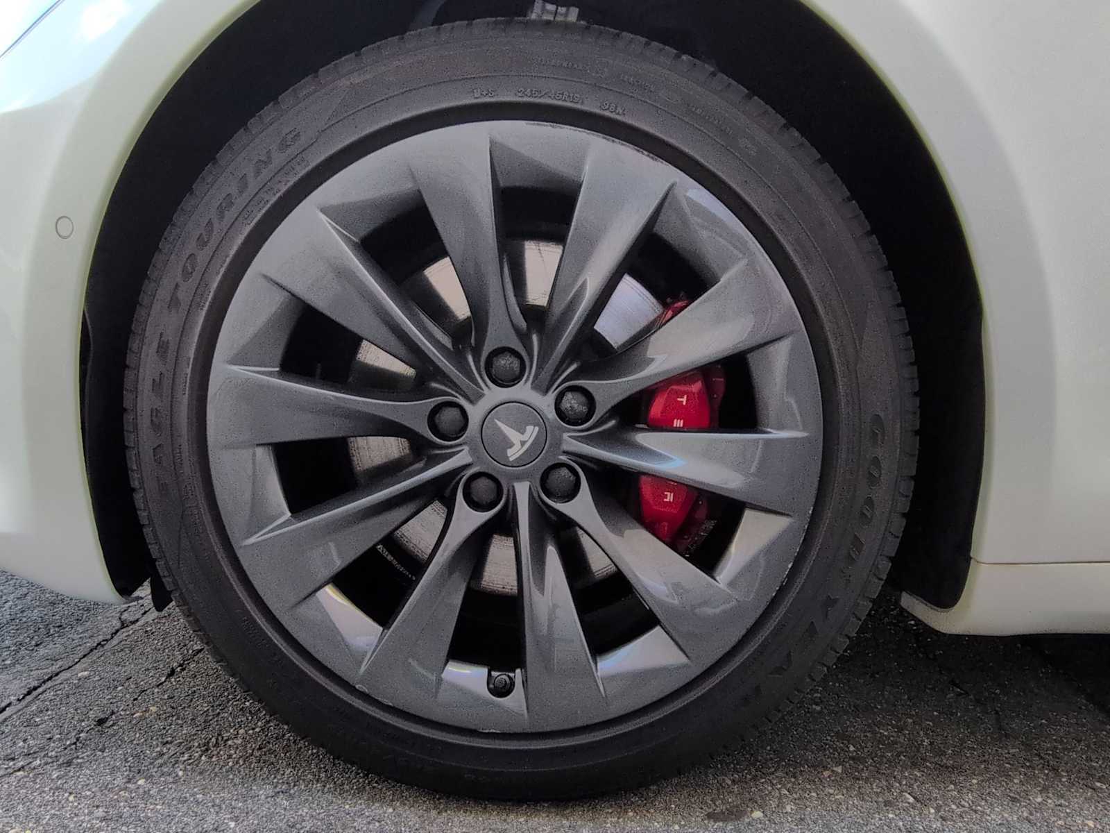 Thumbnail: 2020 Tesla Model S - 14