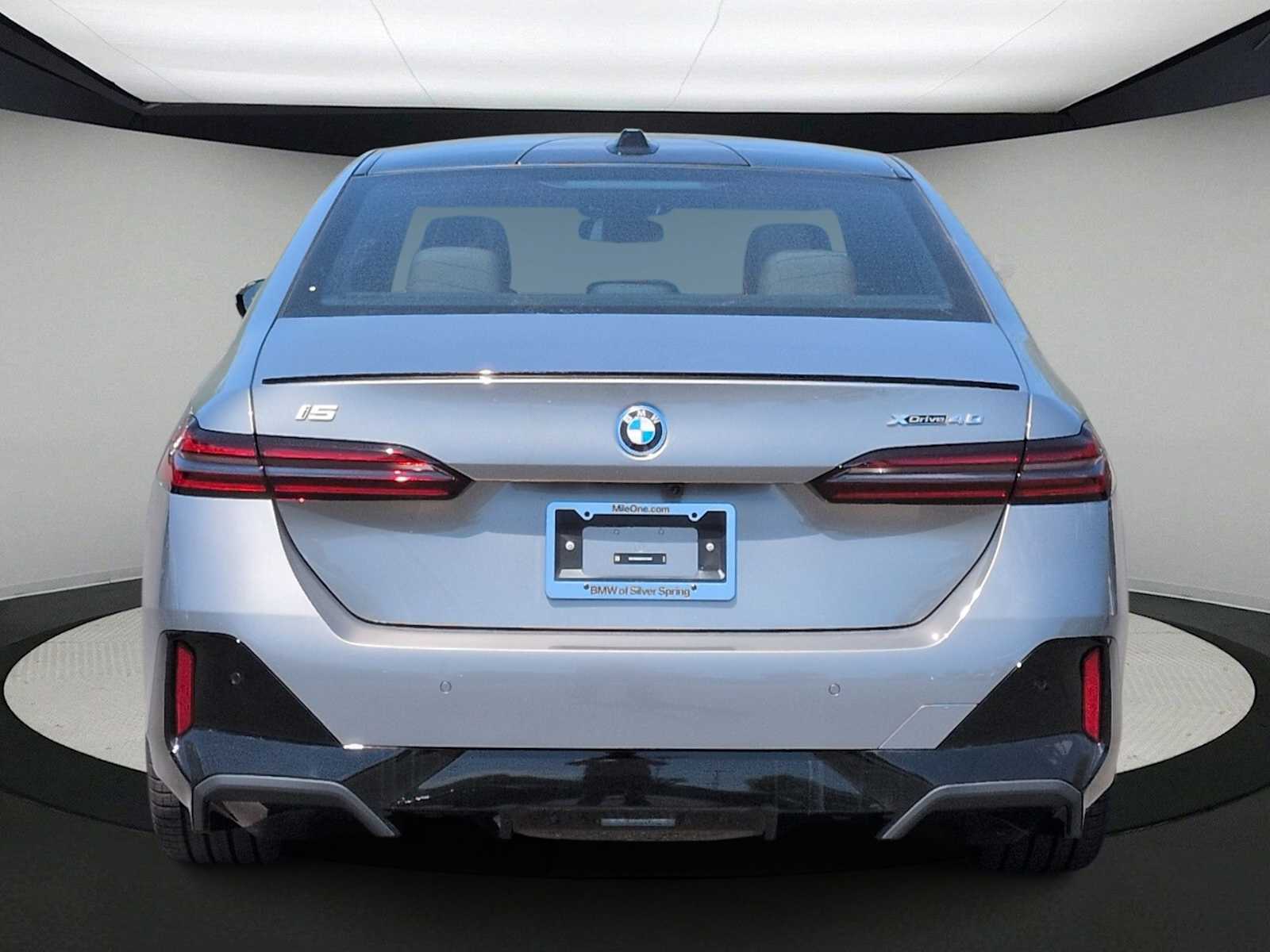 Thumbnail: 2026 BMW i5 - 7