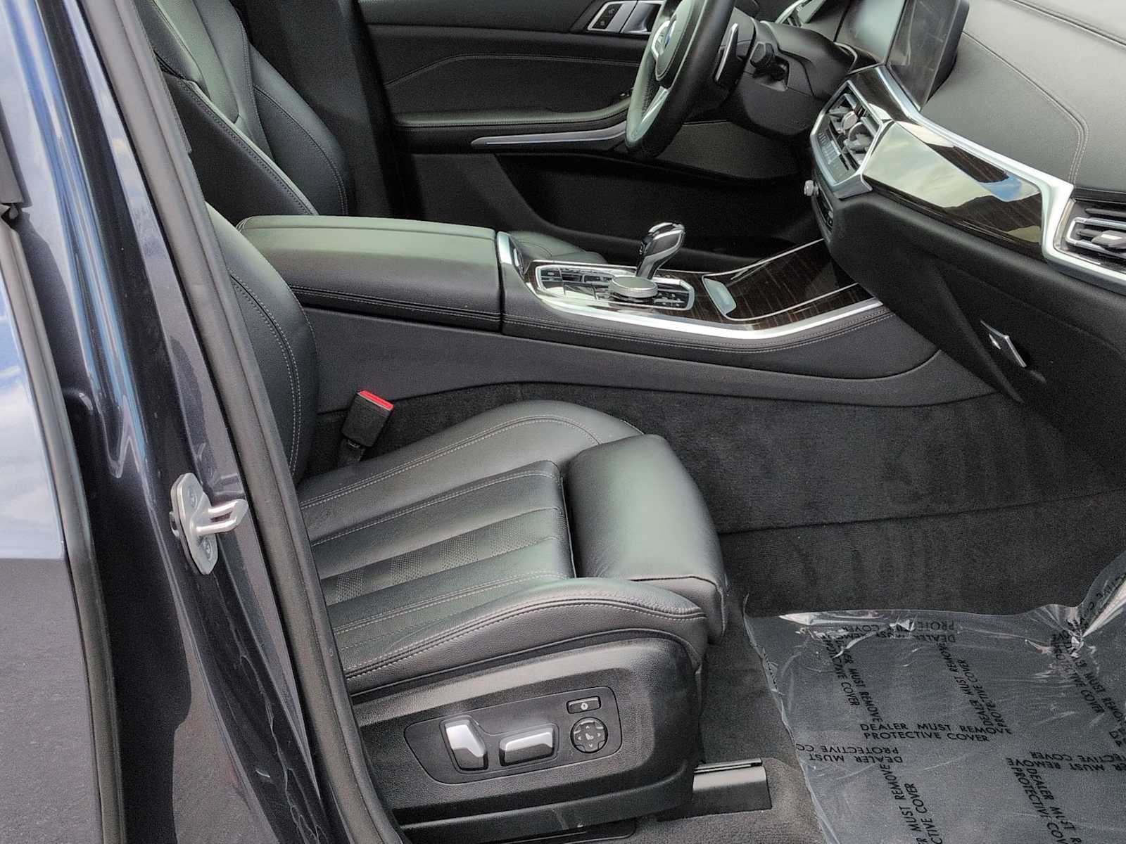 Thumbnail: 2021 BMW X5 - 24