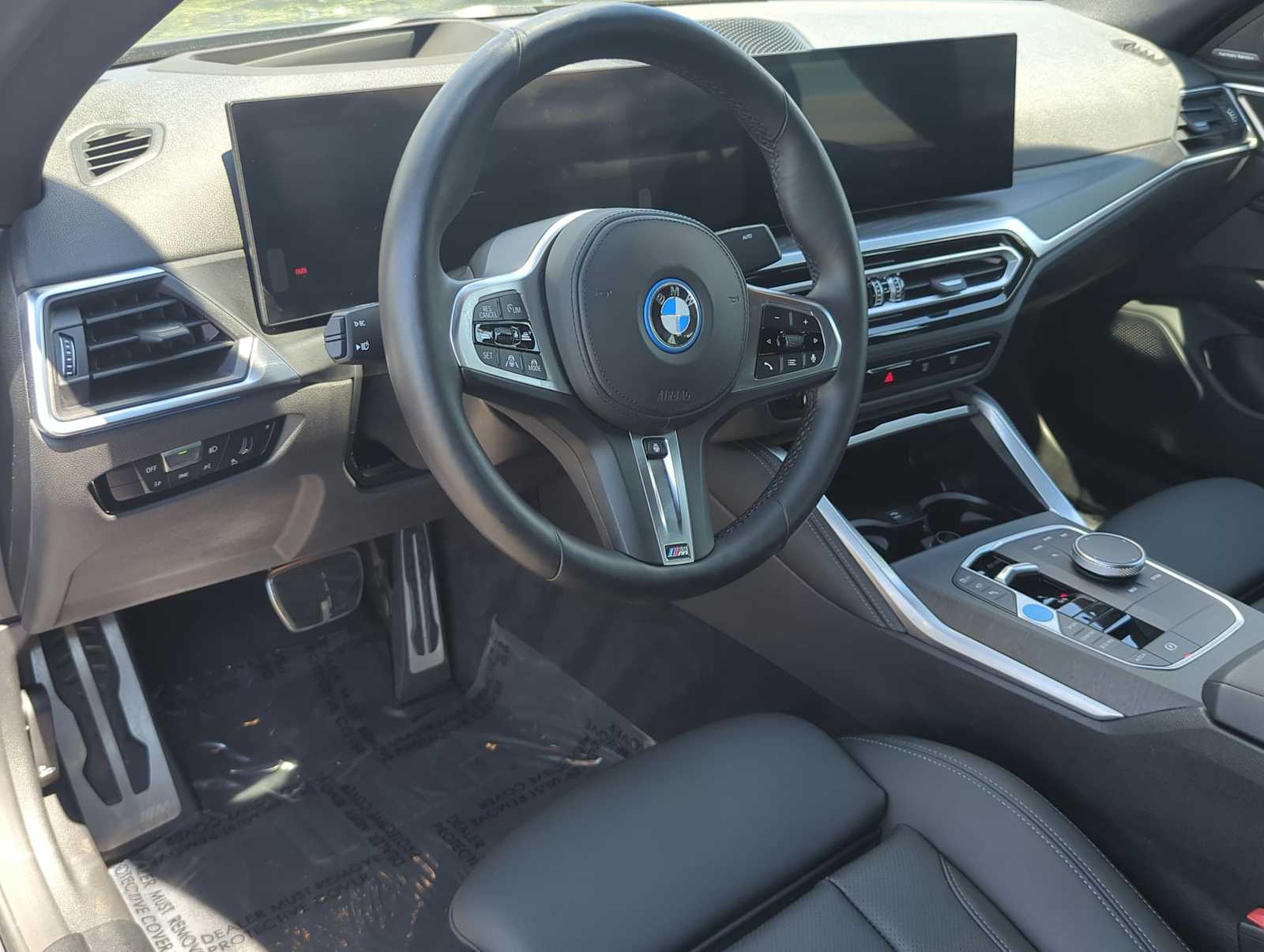 Thumbnail: 2024 BMW i4 - 15