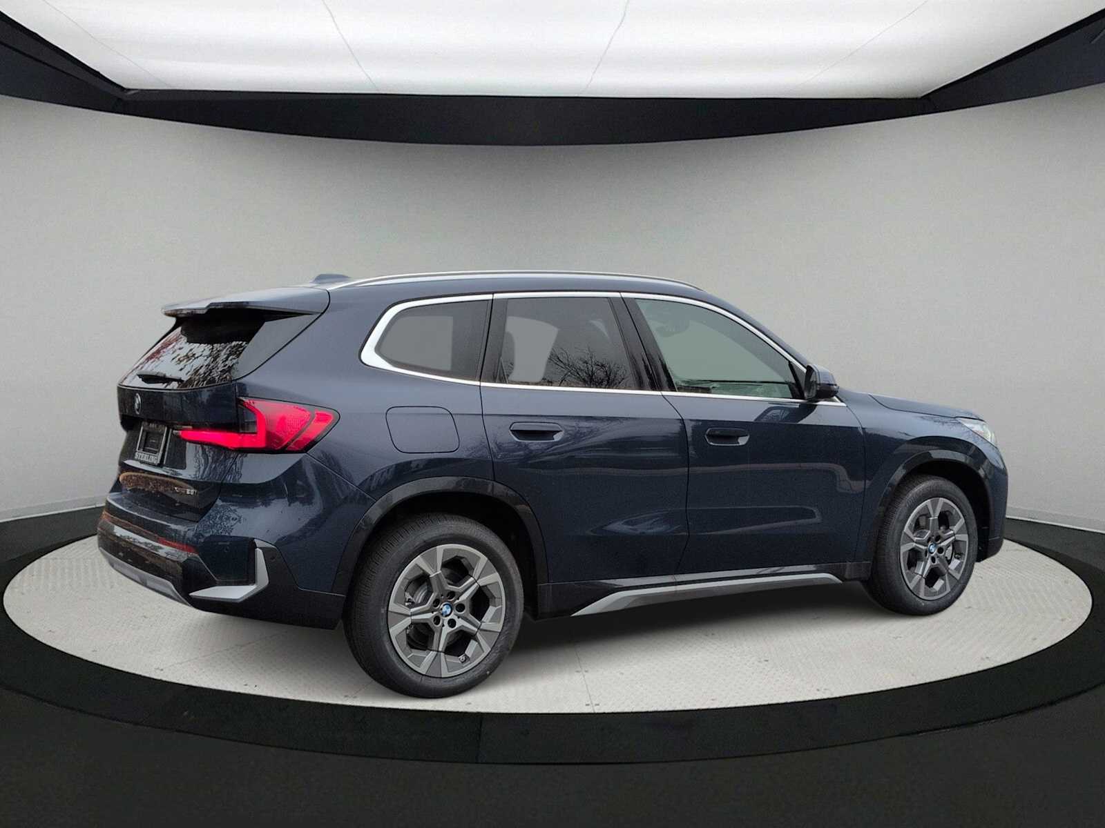 Thumbnail: 2026 BMW X1 - 8