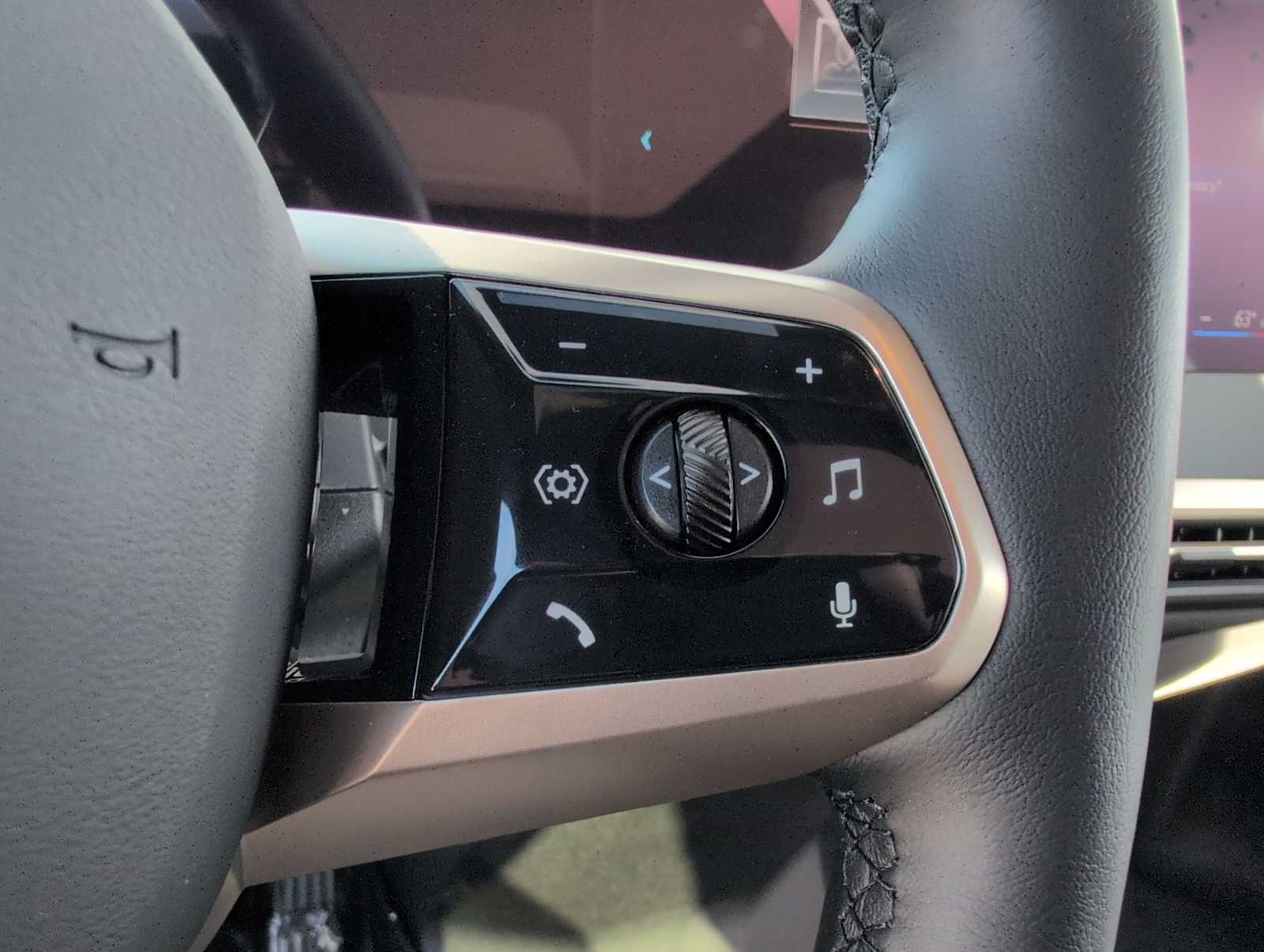 Thumbnail: 2026 BMW iX - 25