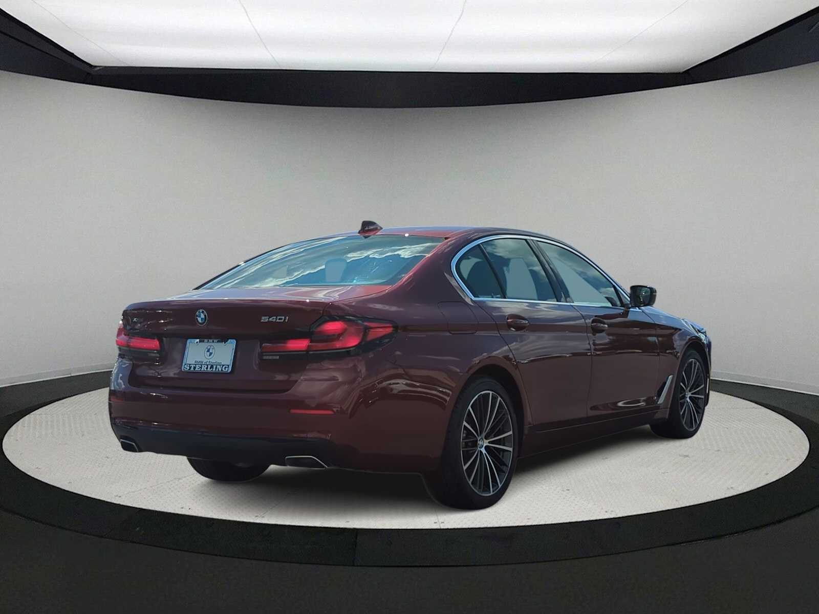 Thumbnail: 2023 BMW 5 Series - 8