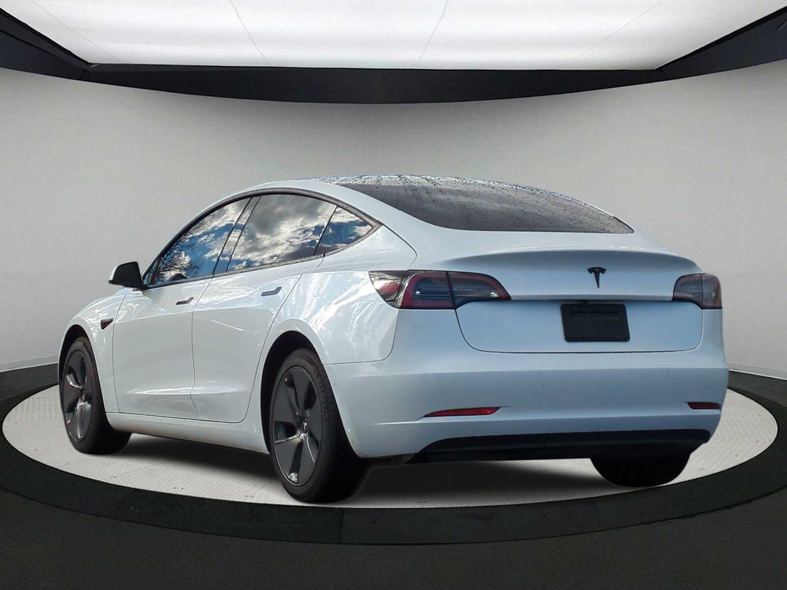 Thumbnail: 2021 Tesla Model 3 - 6
