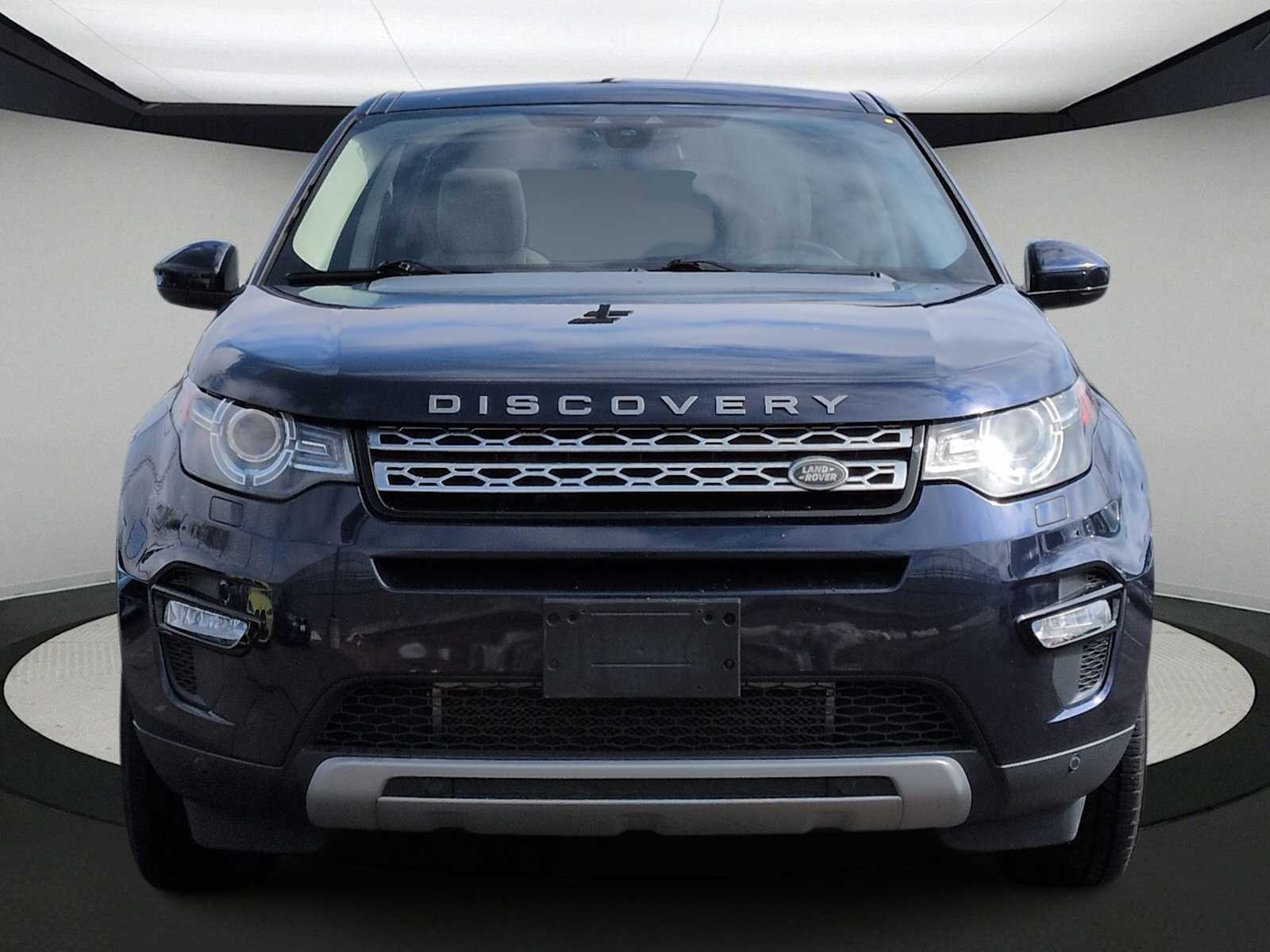 Thumbnail: 2016 Land Rover Discovery Sport - 3