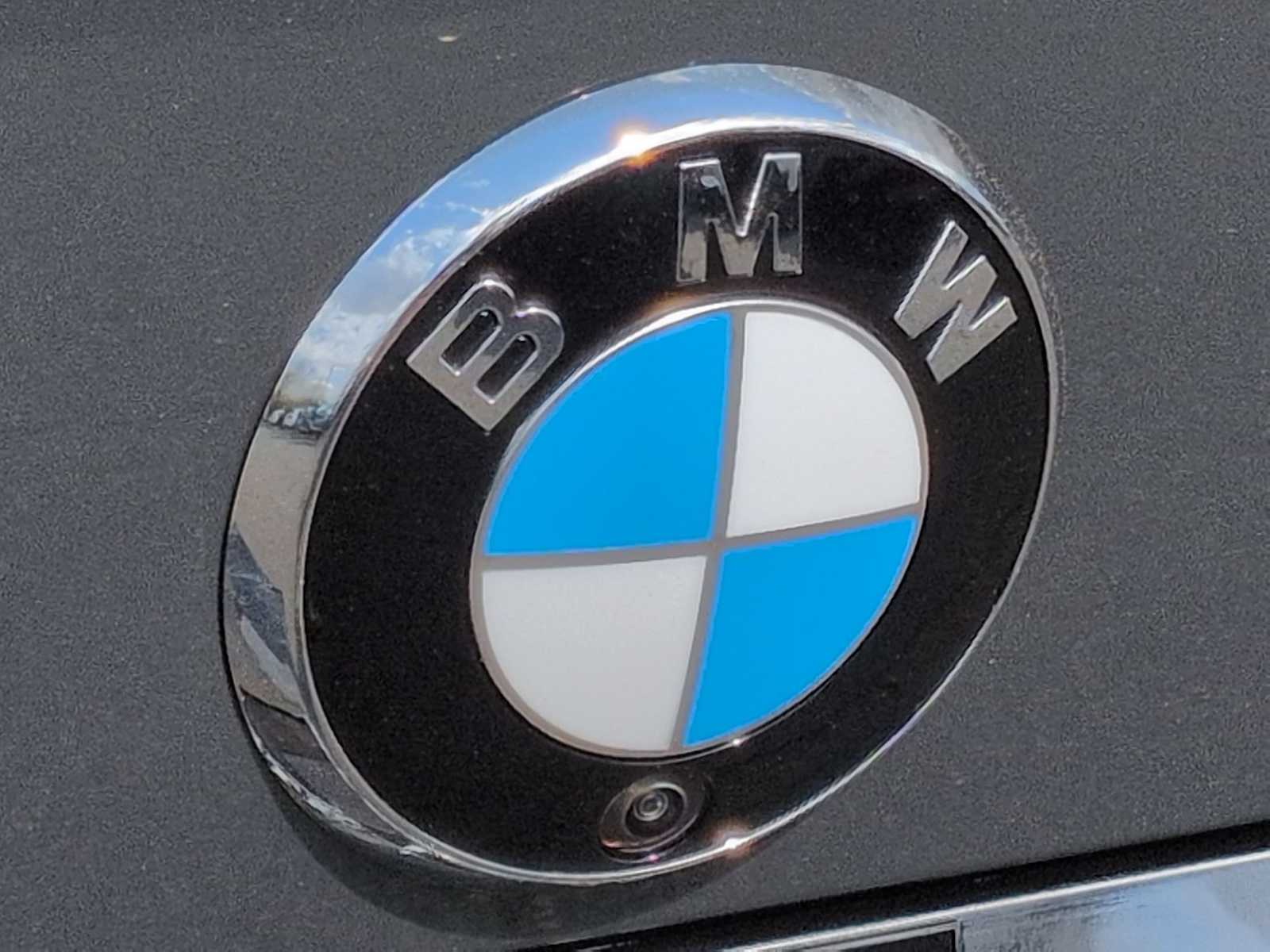 Thumbnail: 2026 BMW i4 - 12