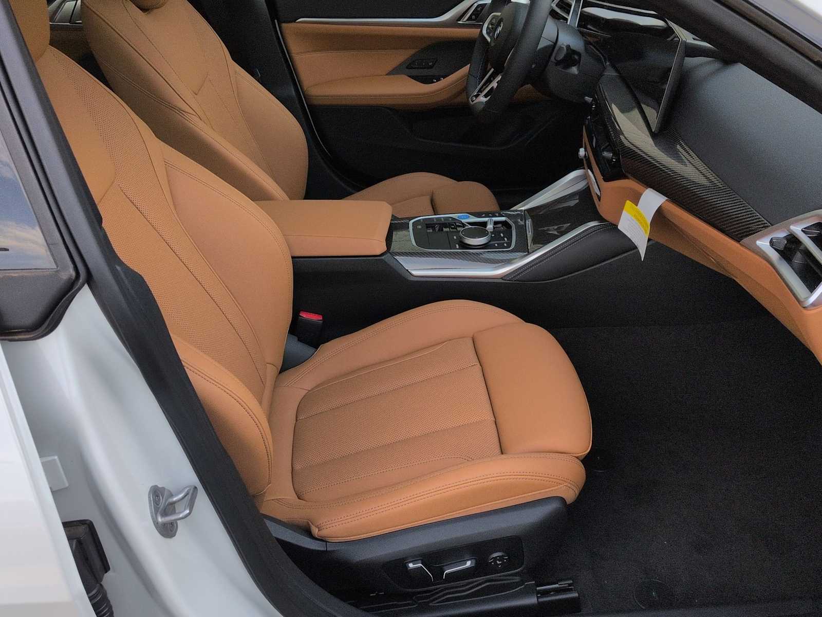 Thumbnail: 2026 BMW i4 - 24