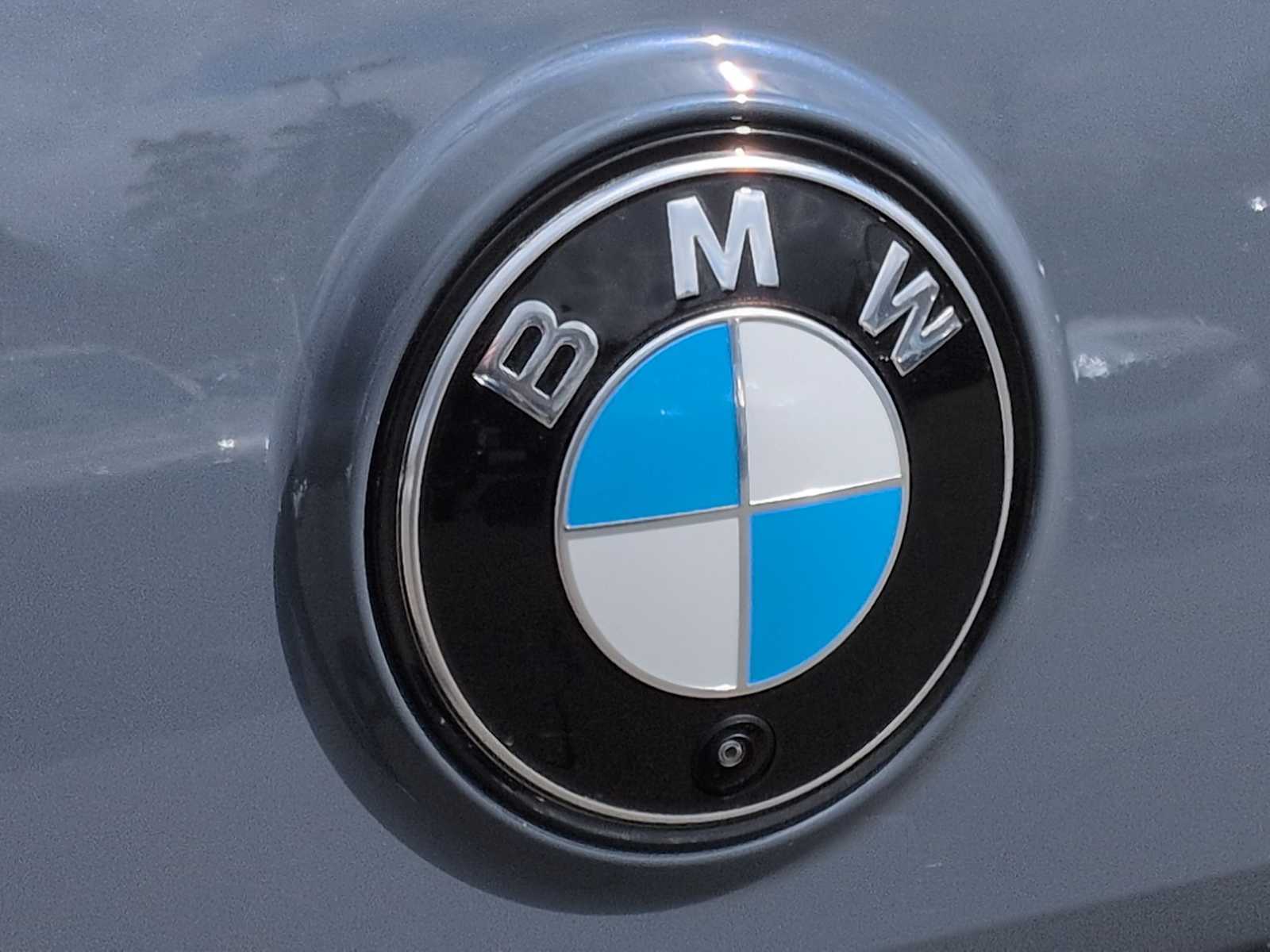 Thumbnail: 2026 BMW iX - 12