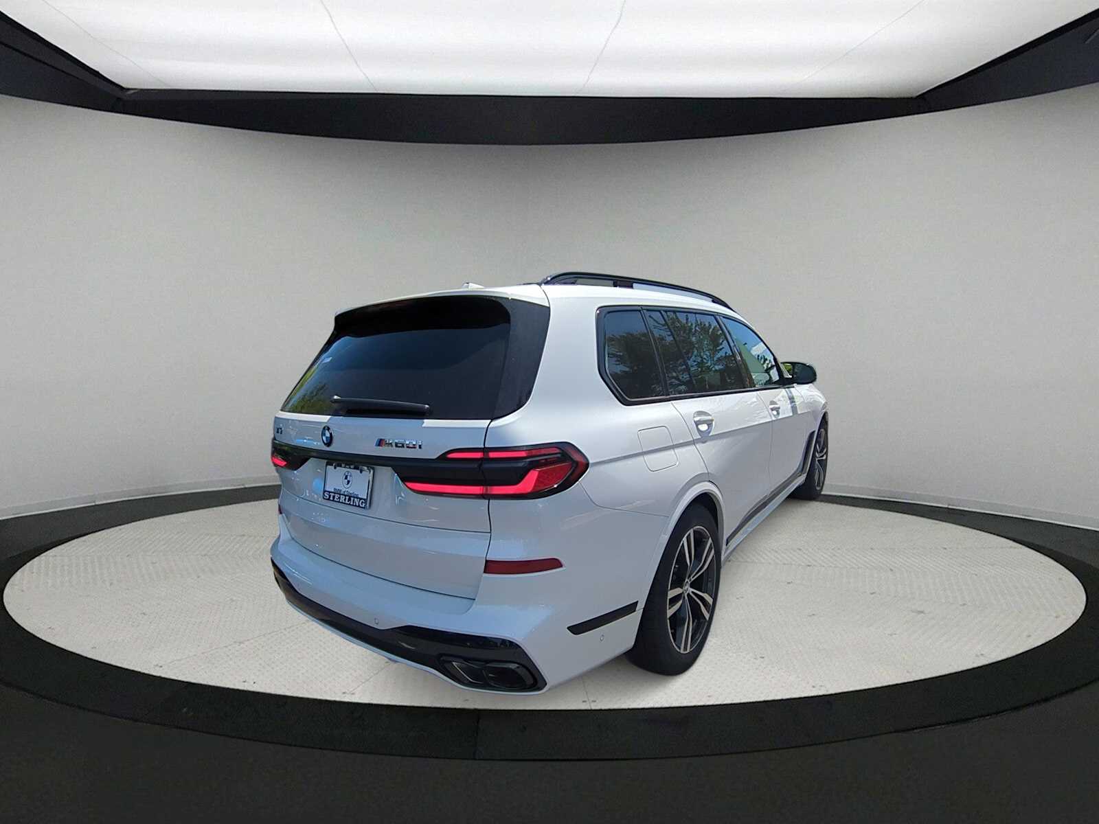 Thumbnail: 2026 BMW X7 - 8