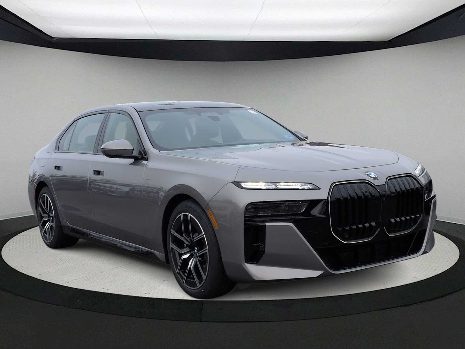 Thumbnail: 2026 BMW 7 Series - 2