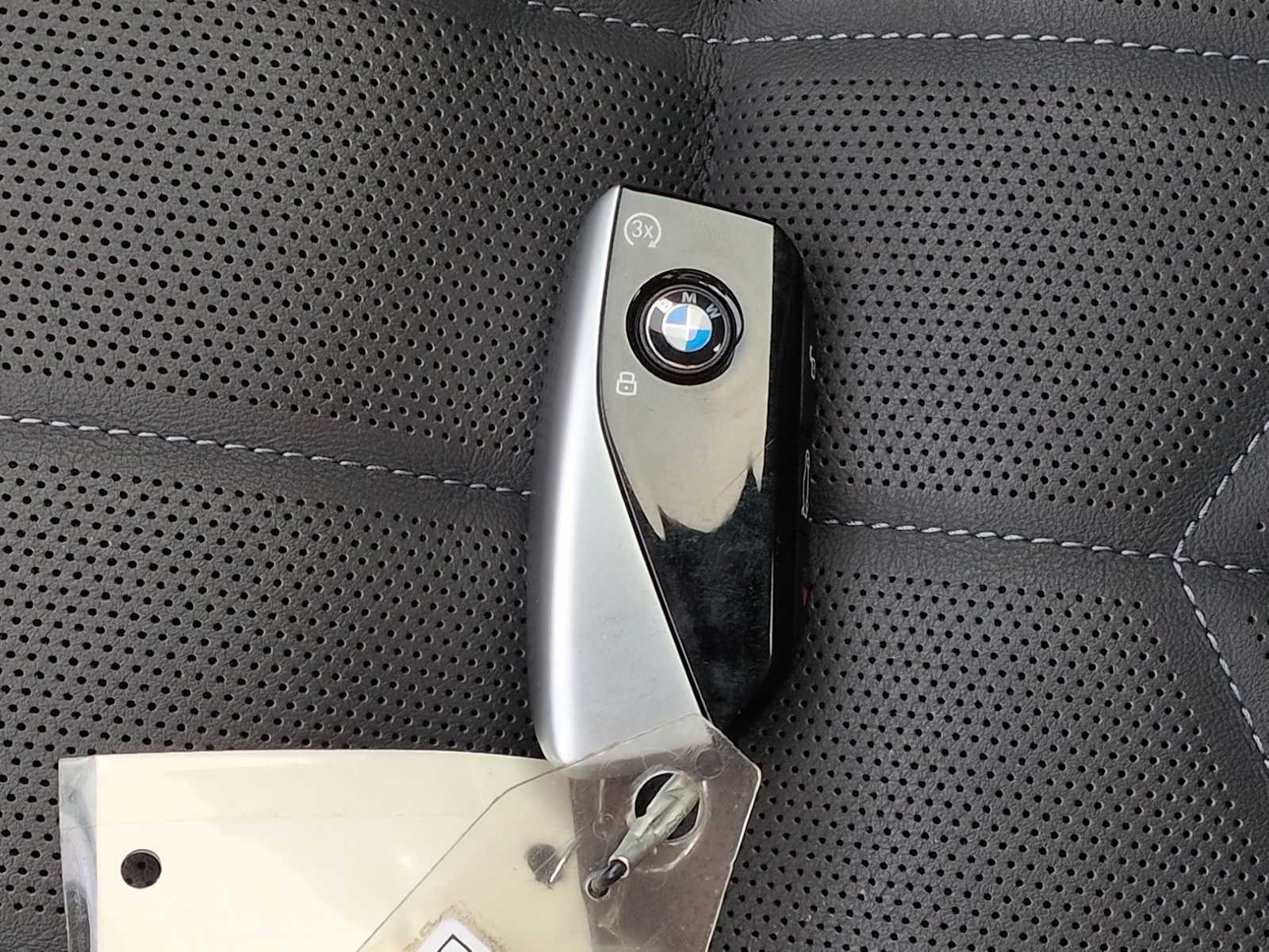 Thumbnail: 2023 BMW 7 Series - 38