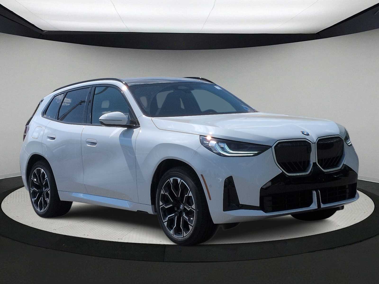 Thumbnail: 2026 BMW X3 - 2