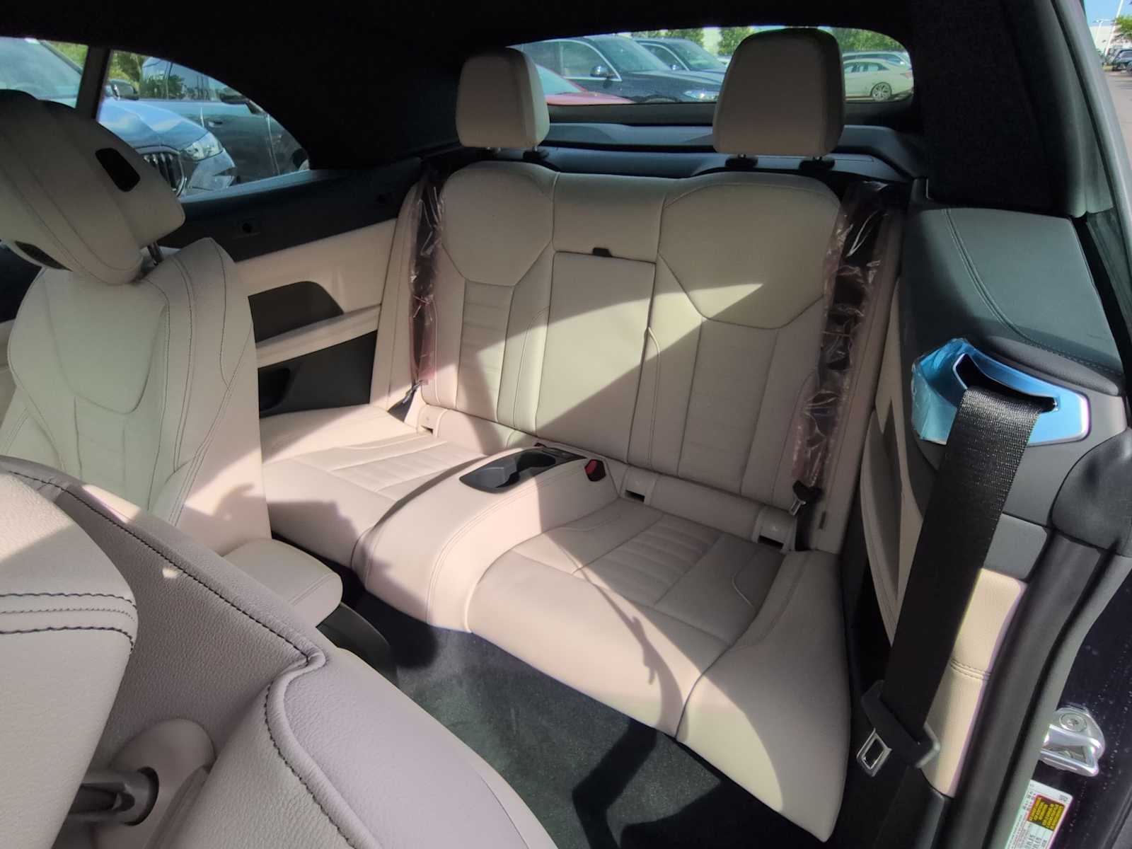 Thumbnail: 2027 BMW 4 Series - 18