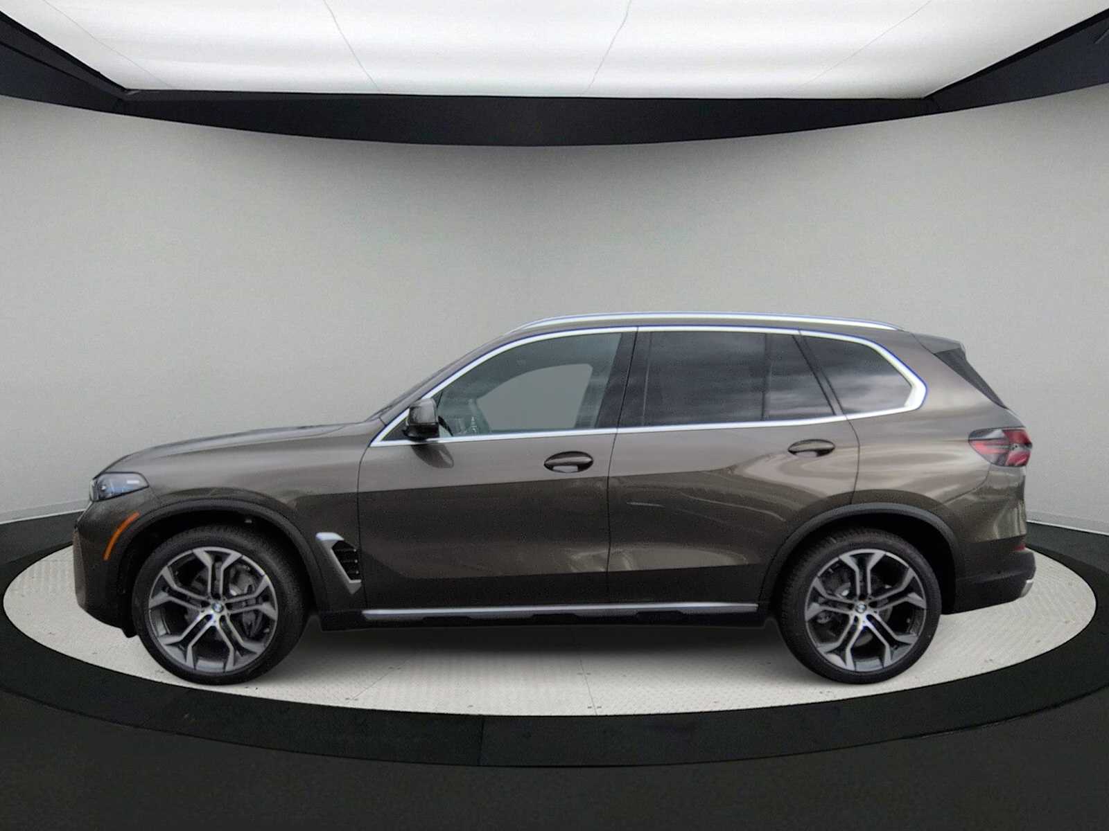 Thumbnail: 2026 BMW X5 - 5