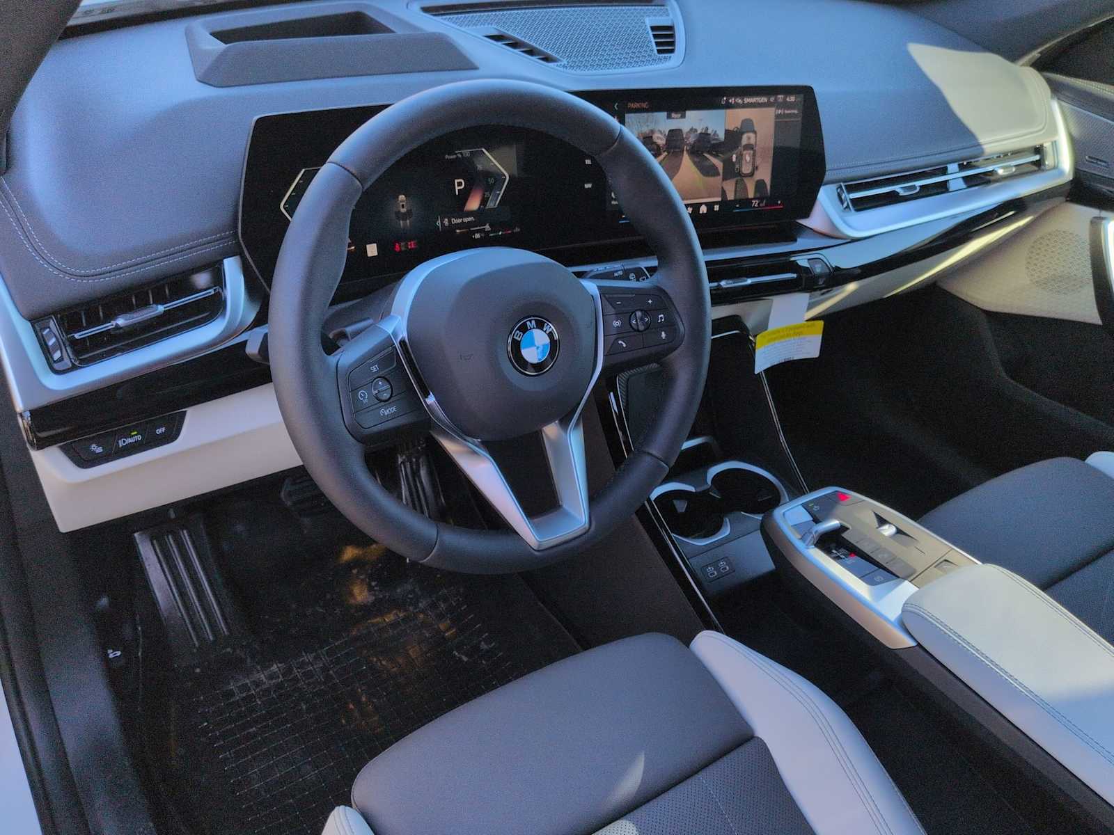 Thumbnail: 2026 BMW X1 - 10