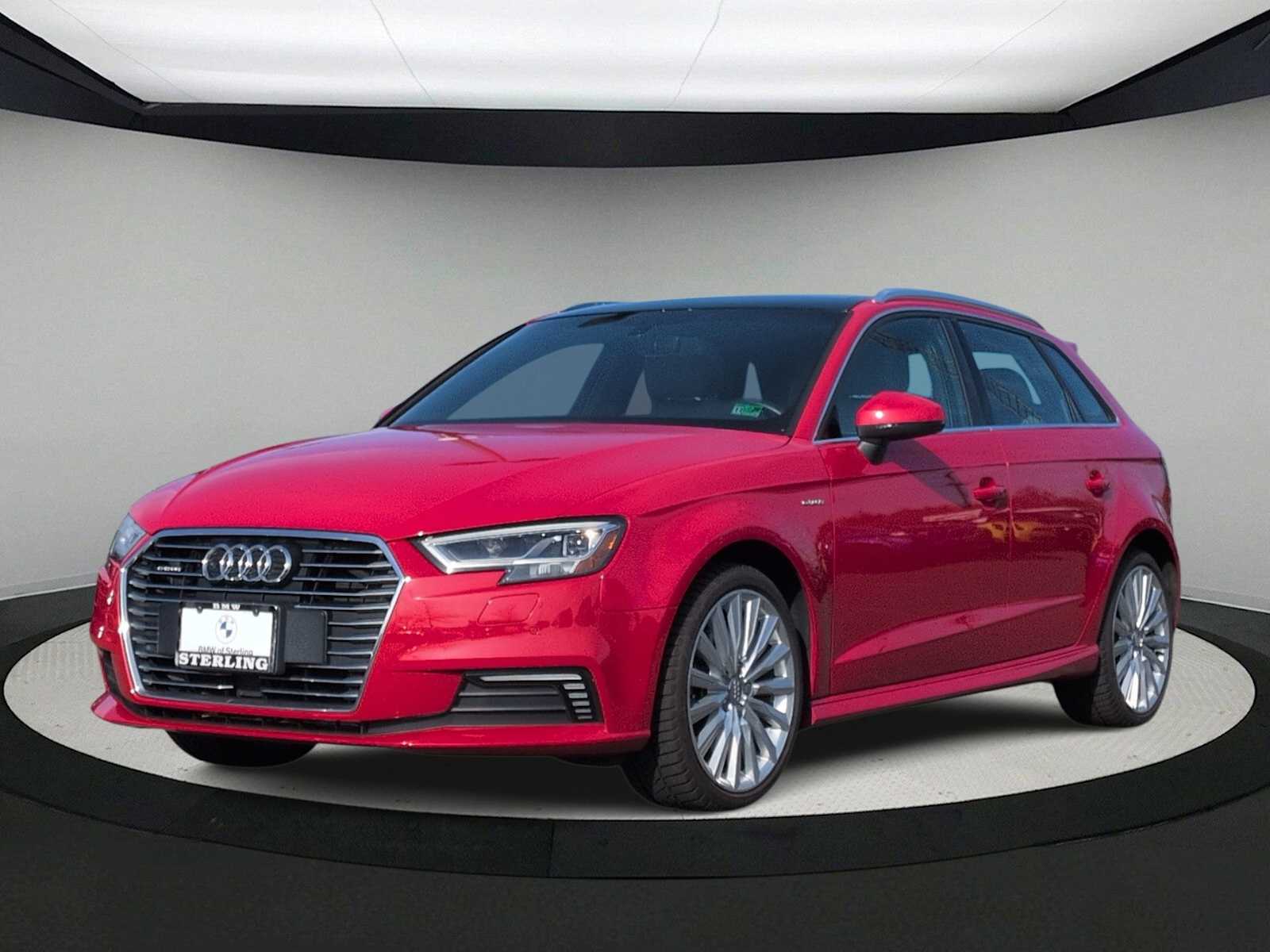 Thumbnail: 2017 Audi A3 e-tron - 4