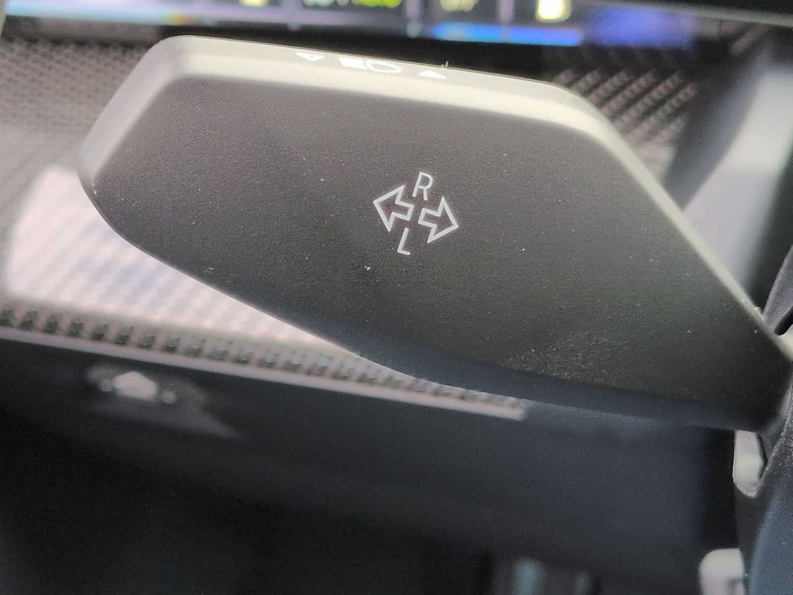 Thumbnail: 2026 BMW M5 - 27