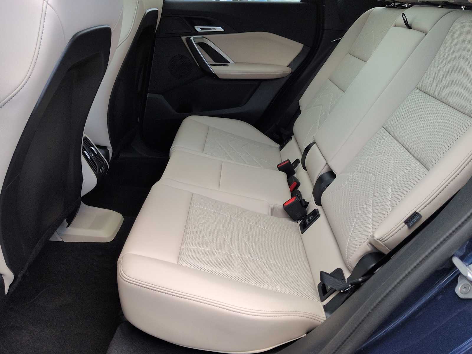 Thumbnail: 2025 BMW X1 - 20