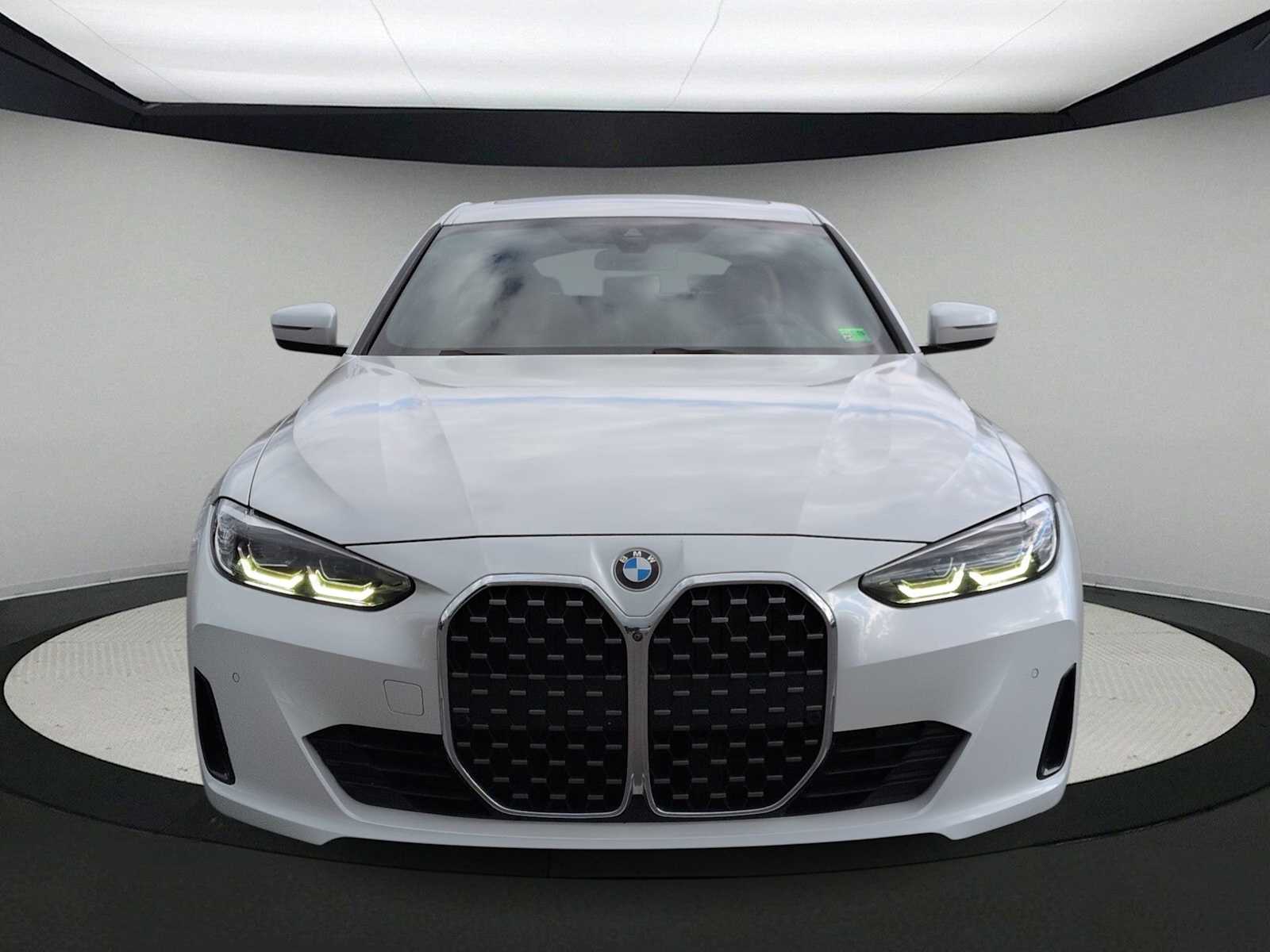 Thumbnail: 2022 BMW 4 Series - 3