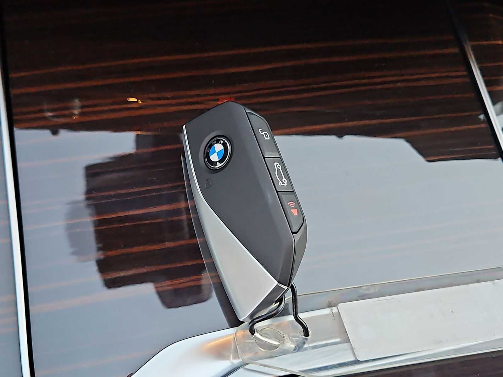 Thumbnail: 2026 BMW X5 - 38