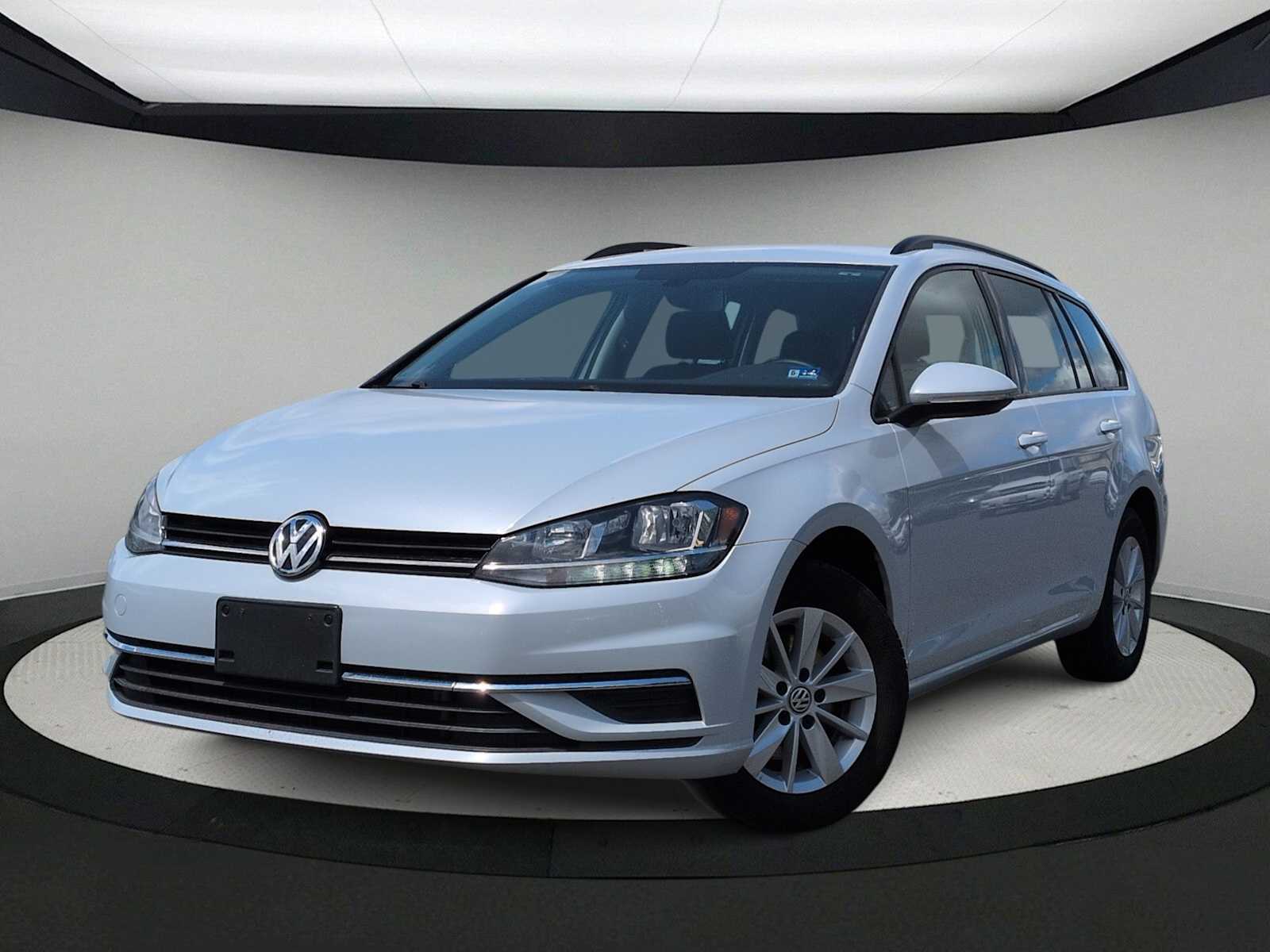 2018 Volkswagen e-Golf  -
                  Sterling, VA