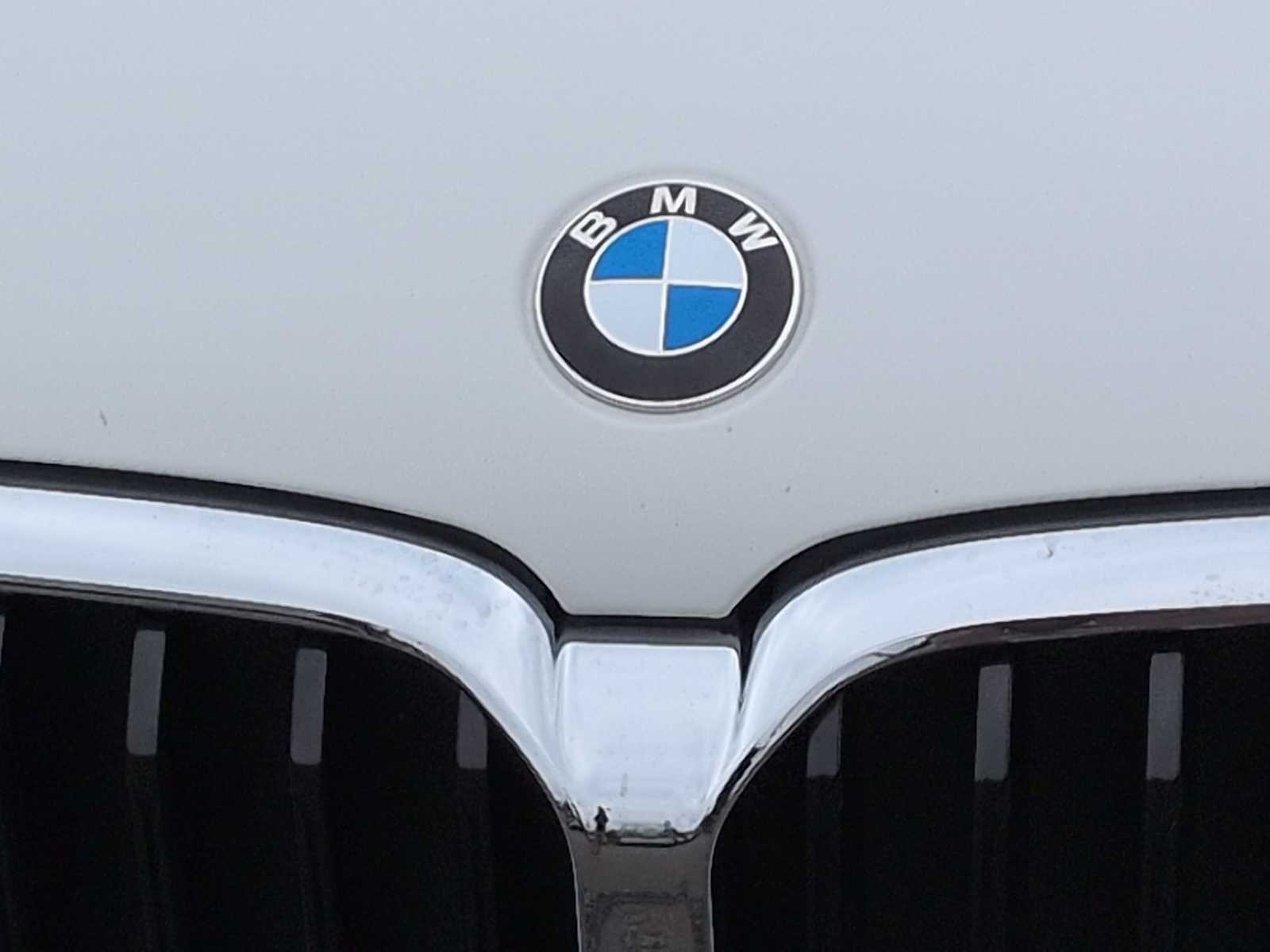 Thumbnail: 2023 BMW 5 Series - 11