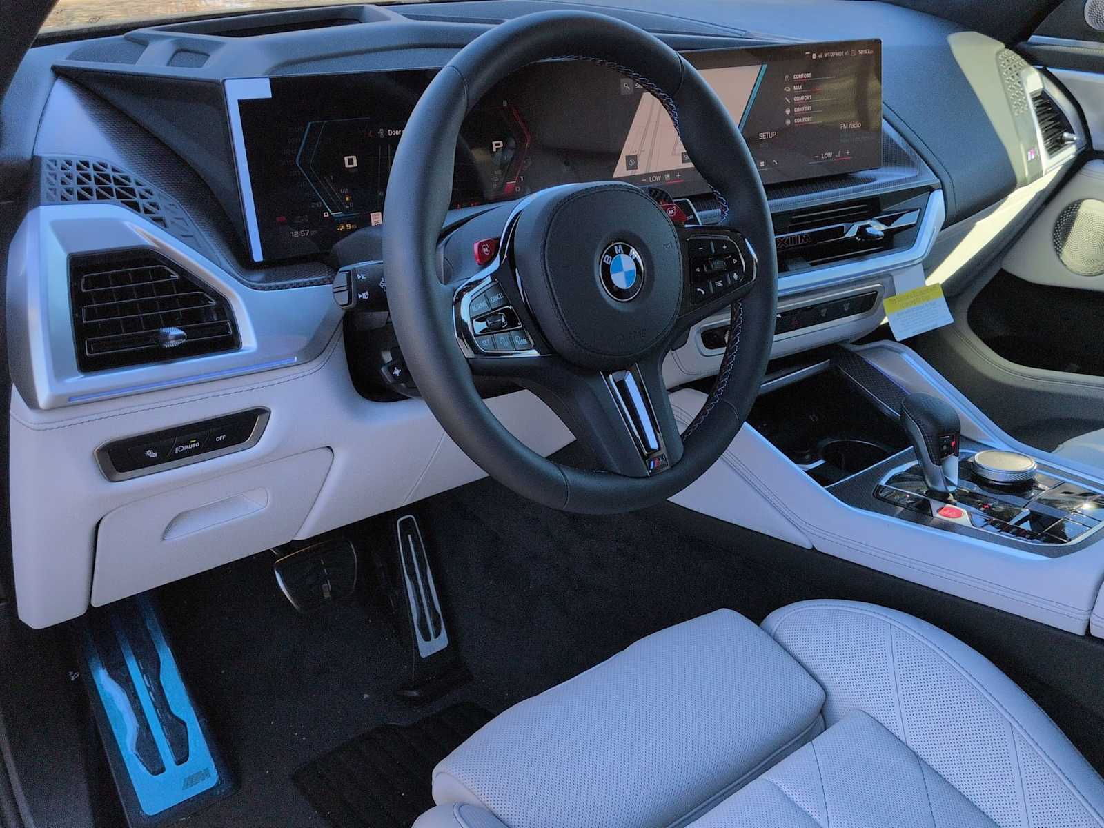 Thumbnail: 2026 BMW XM - 16