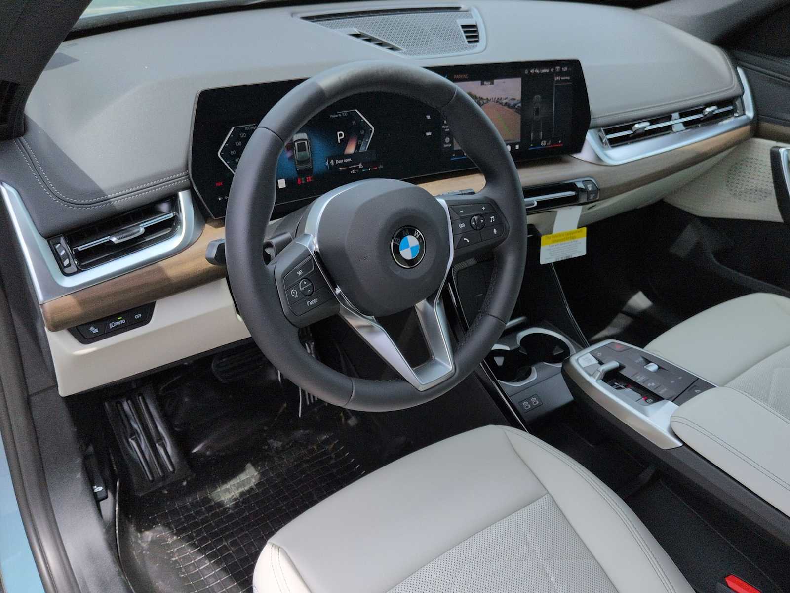 Thumbnail: 2026 BMW X1 - 10