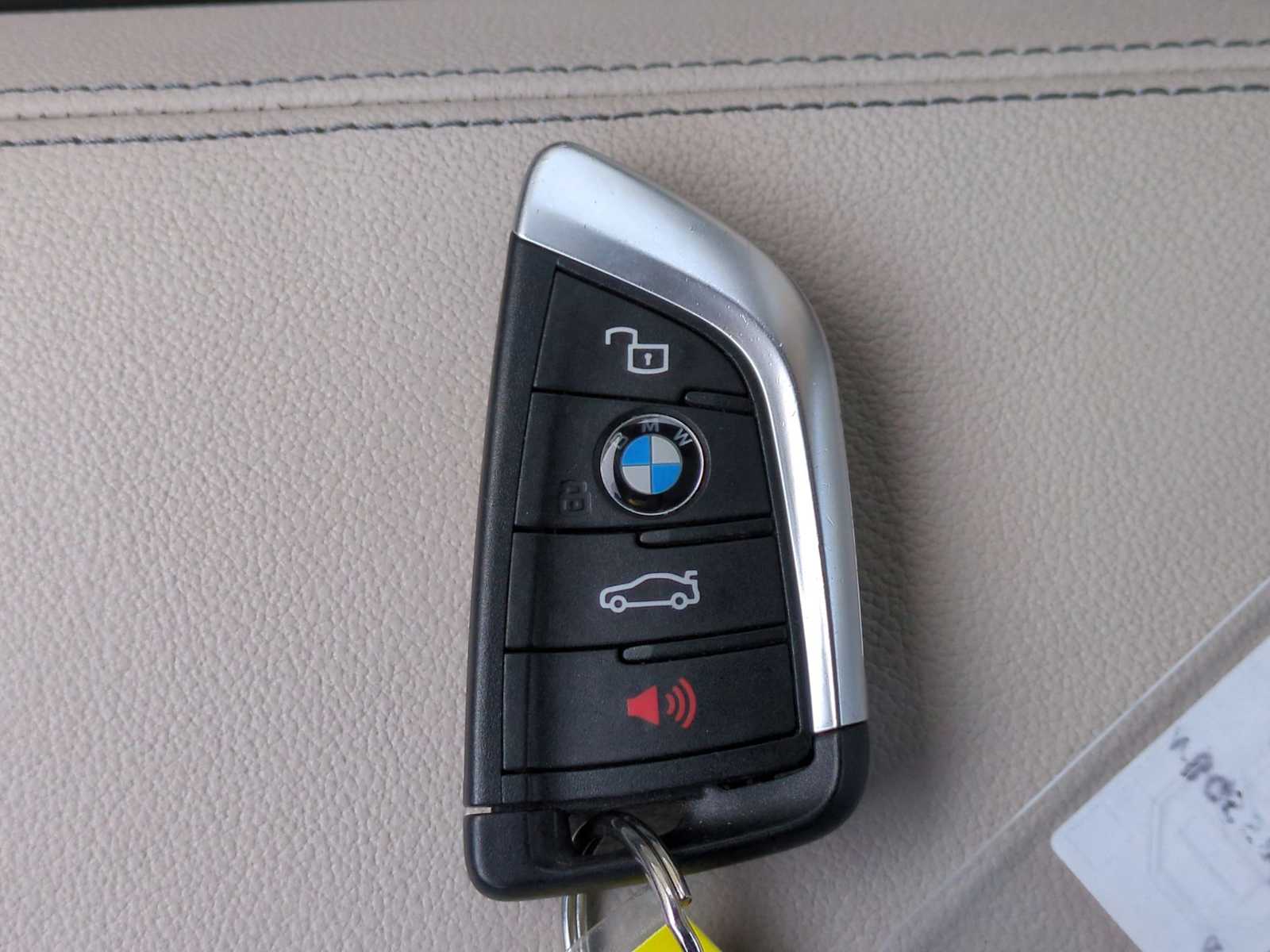 Thumbnail: 2022 BMW 3 Series - 36