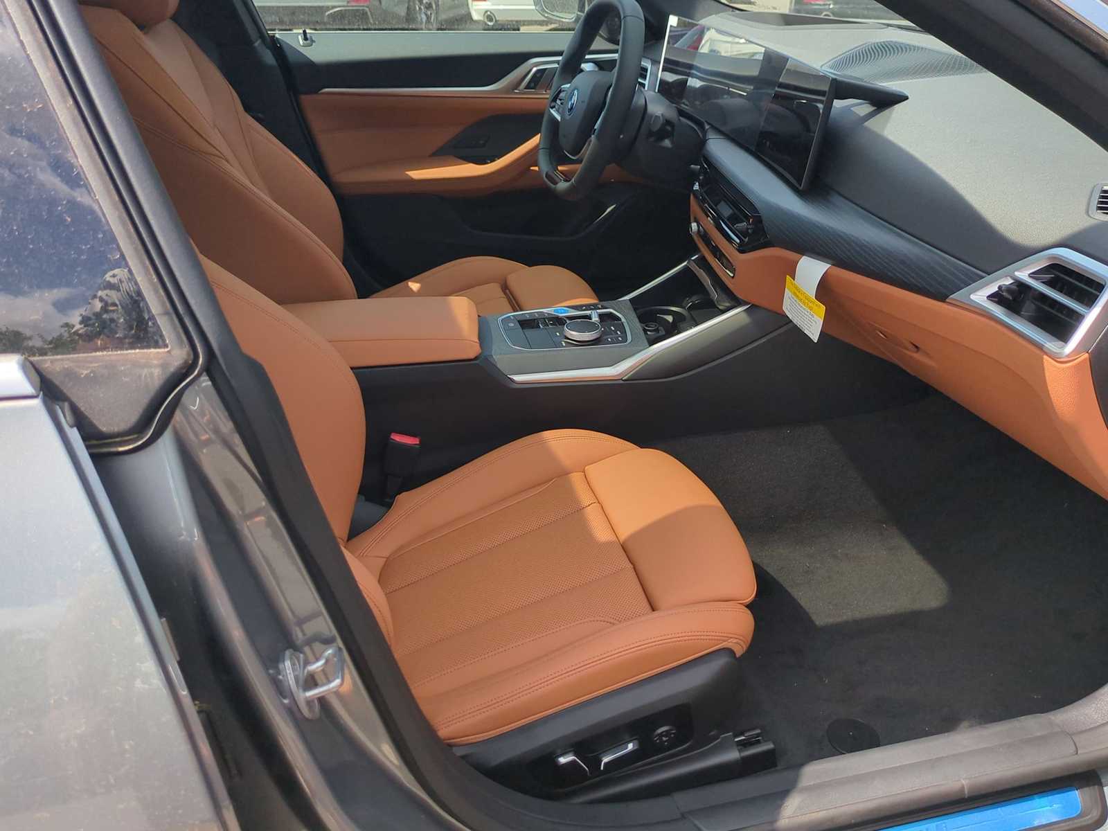 Thumbnail: 2025 BMW i4 - 23