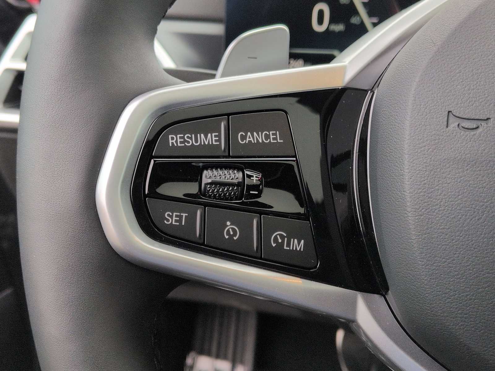 Thumbnail: 2026 BMW 3 Series - 26