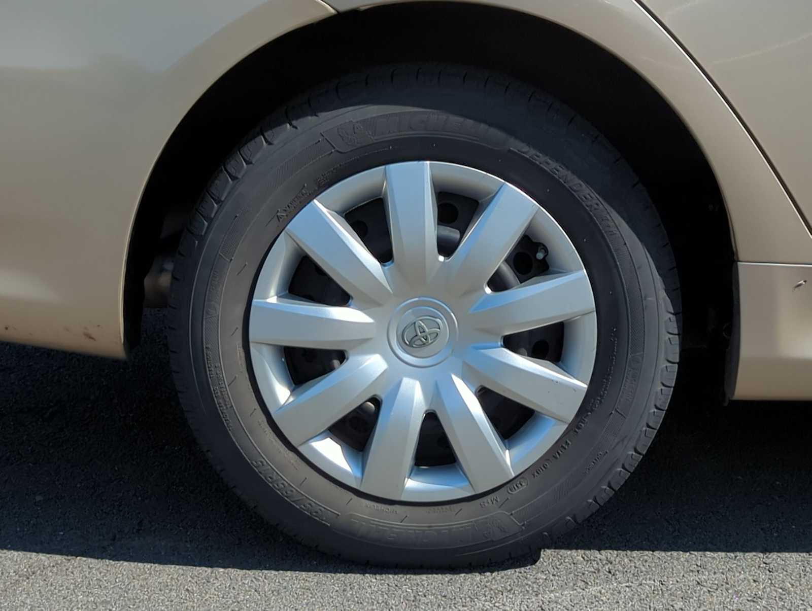 Thumbnail: 2011 Toyota Corolla - 14