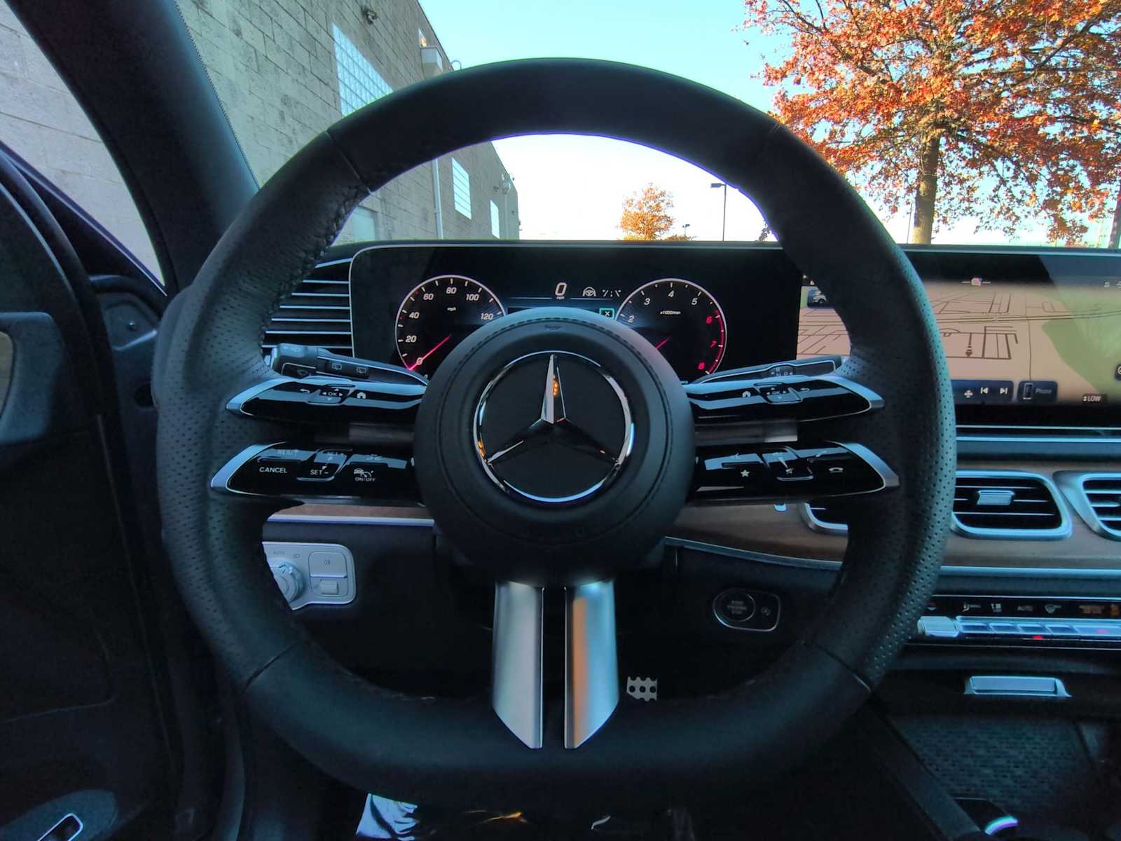 Thumbnail: 2025 Mercedes-Benz GLS - 25