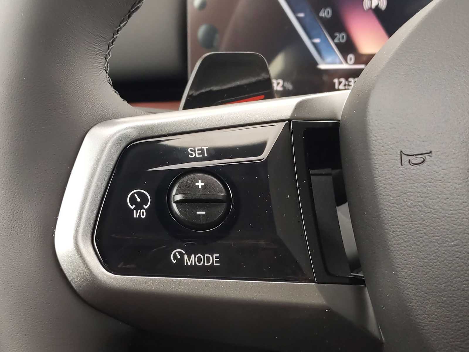 Thumbnail: 2025 BMW i5 - 25