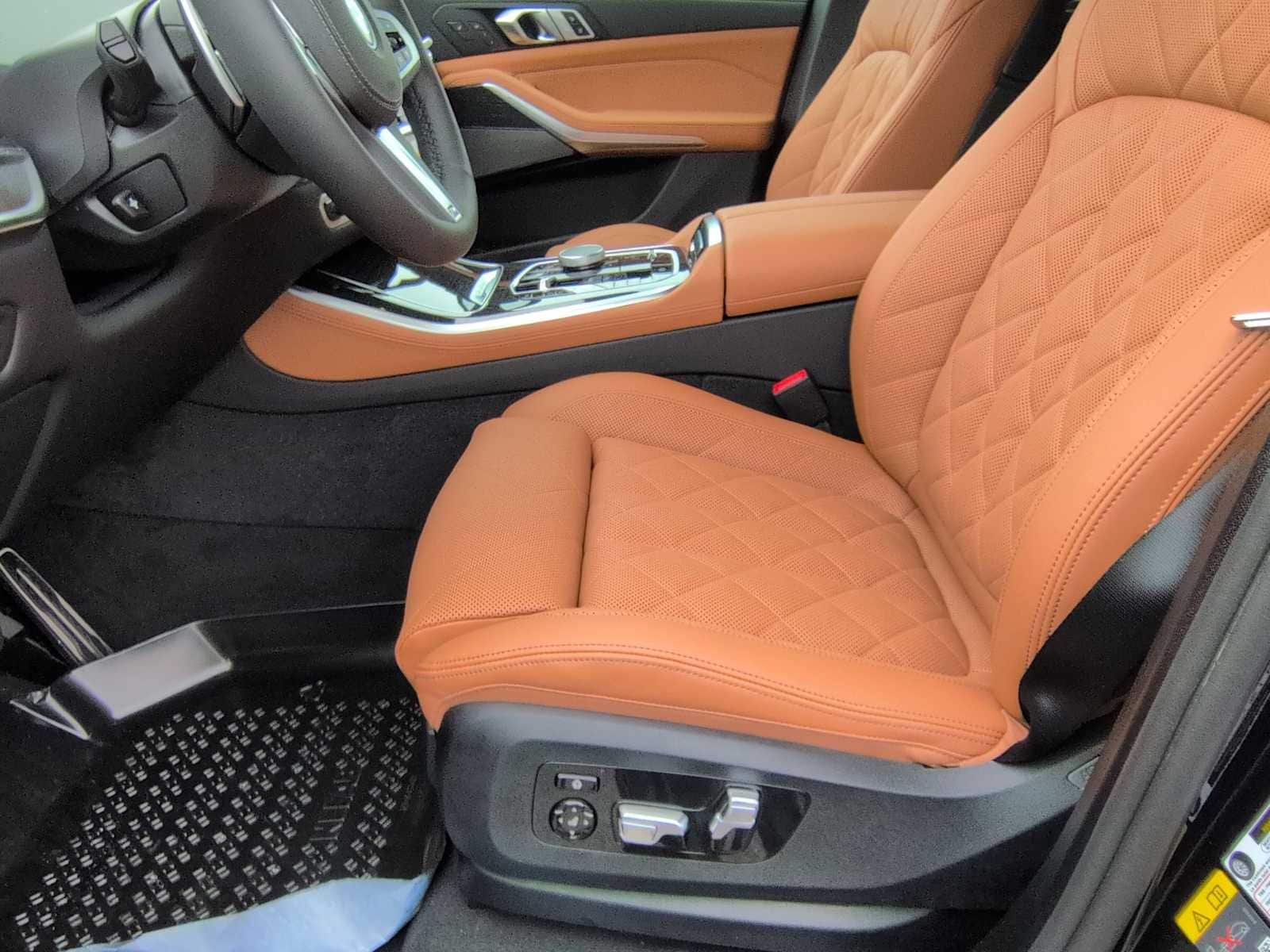 Thumbnail: 2026 BMW X5 - 17