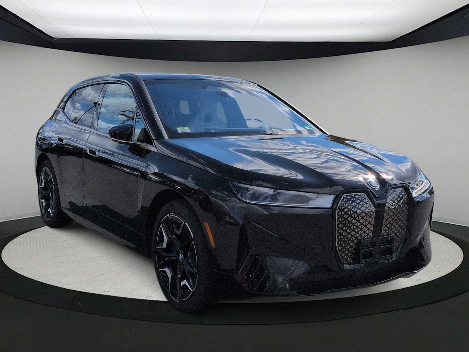 Thumbnail: 2023 BMW iX - 2