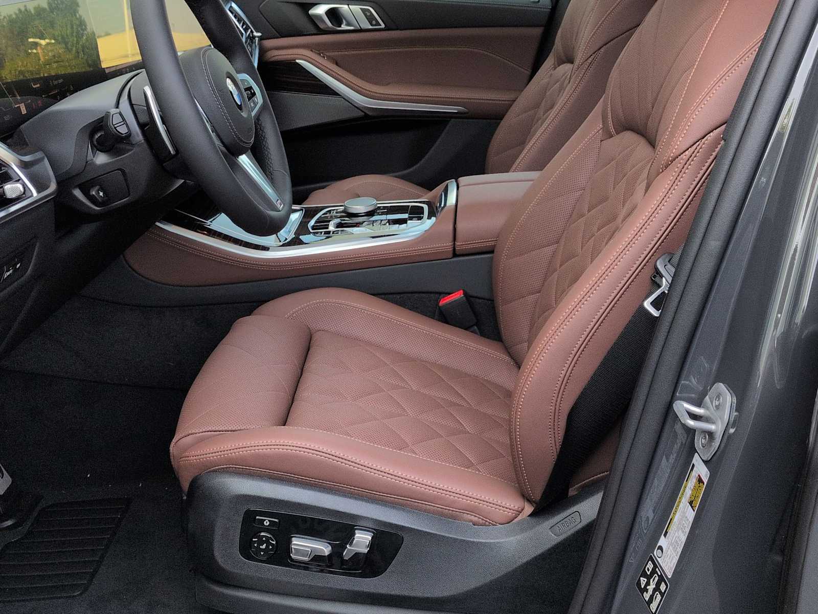 Thumbnail: 2026 BMW X5 - 17