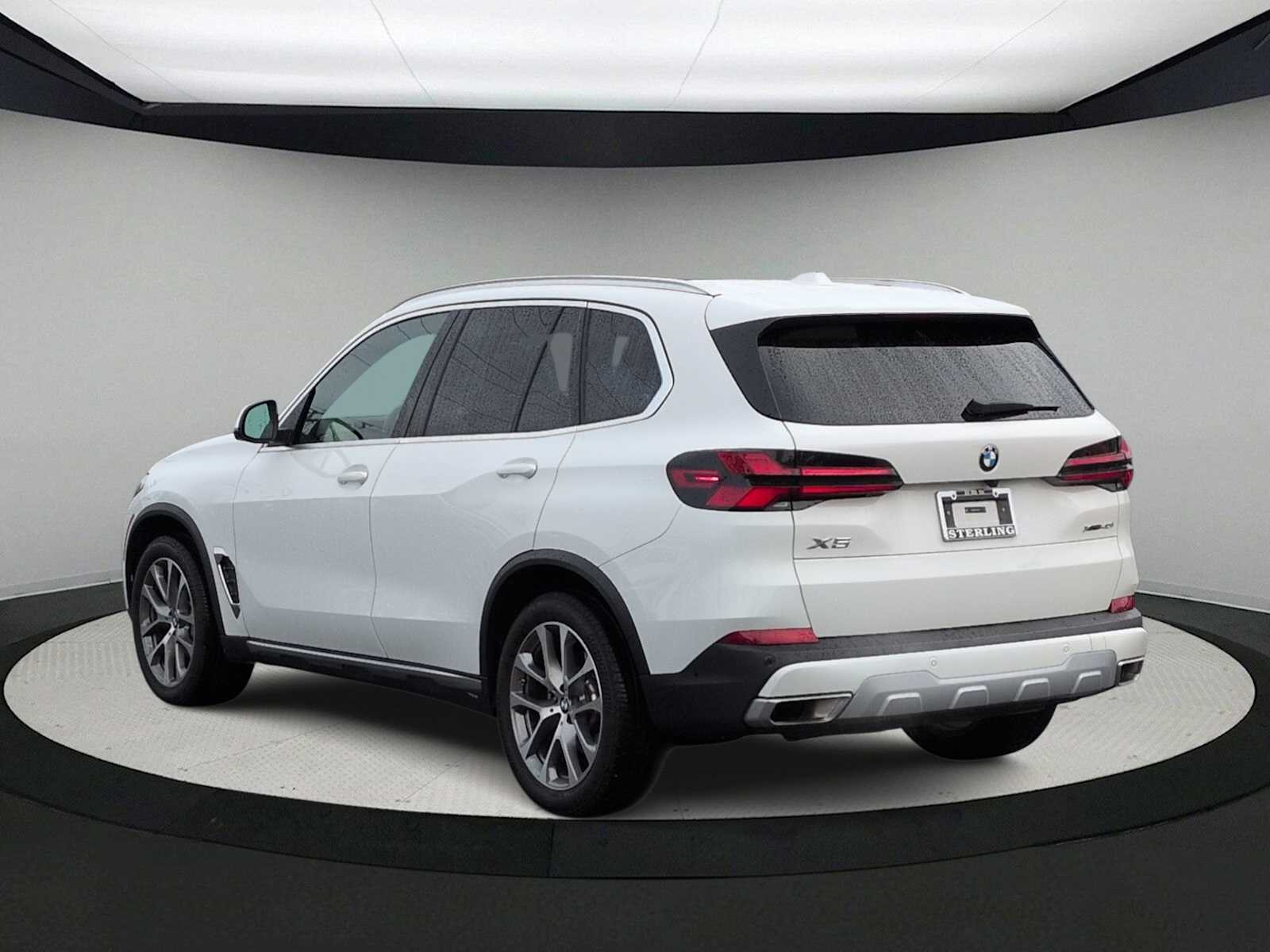 Thumbnail: 2024 BMW X5 - 6