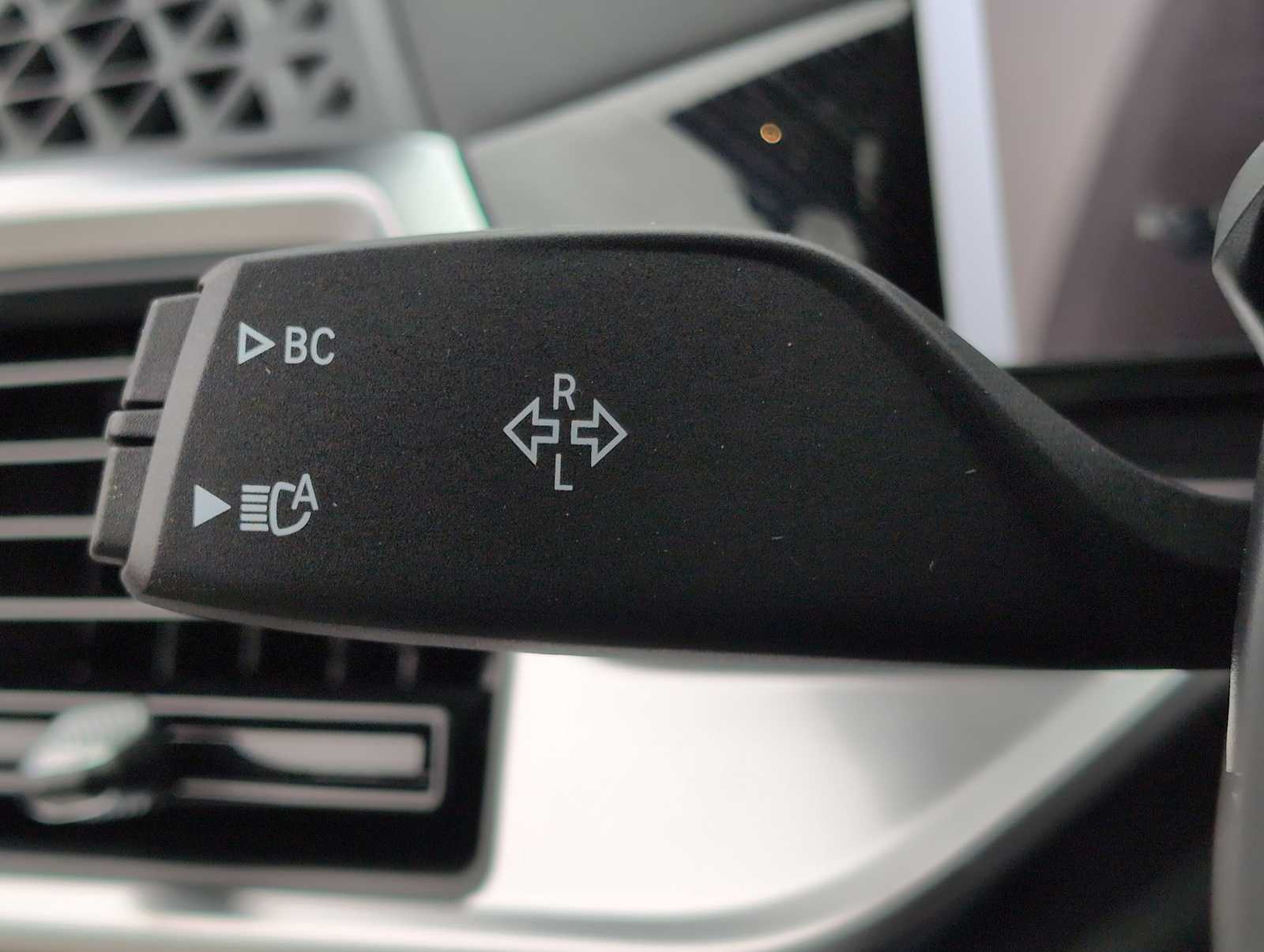 Thumbnail: 2016 Jeep Cherokee - 26