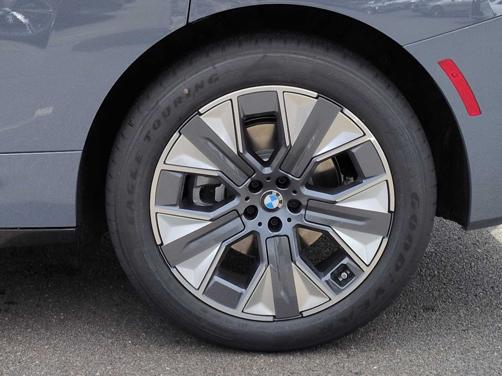 Thumbnail: 2026 BMW iX - 14