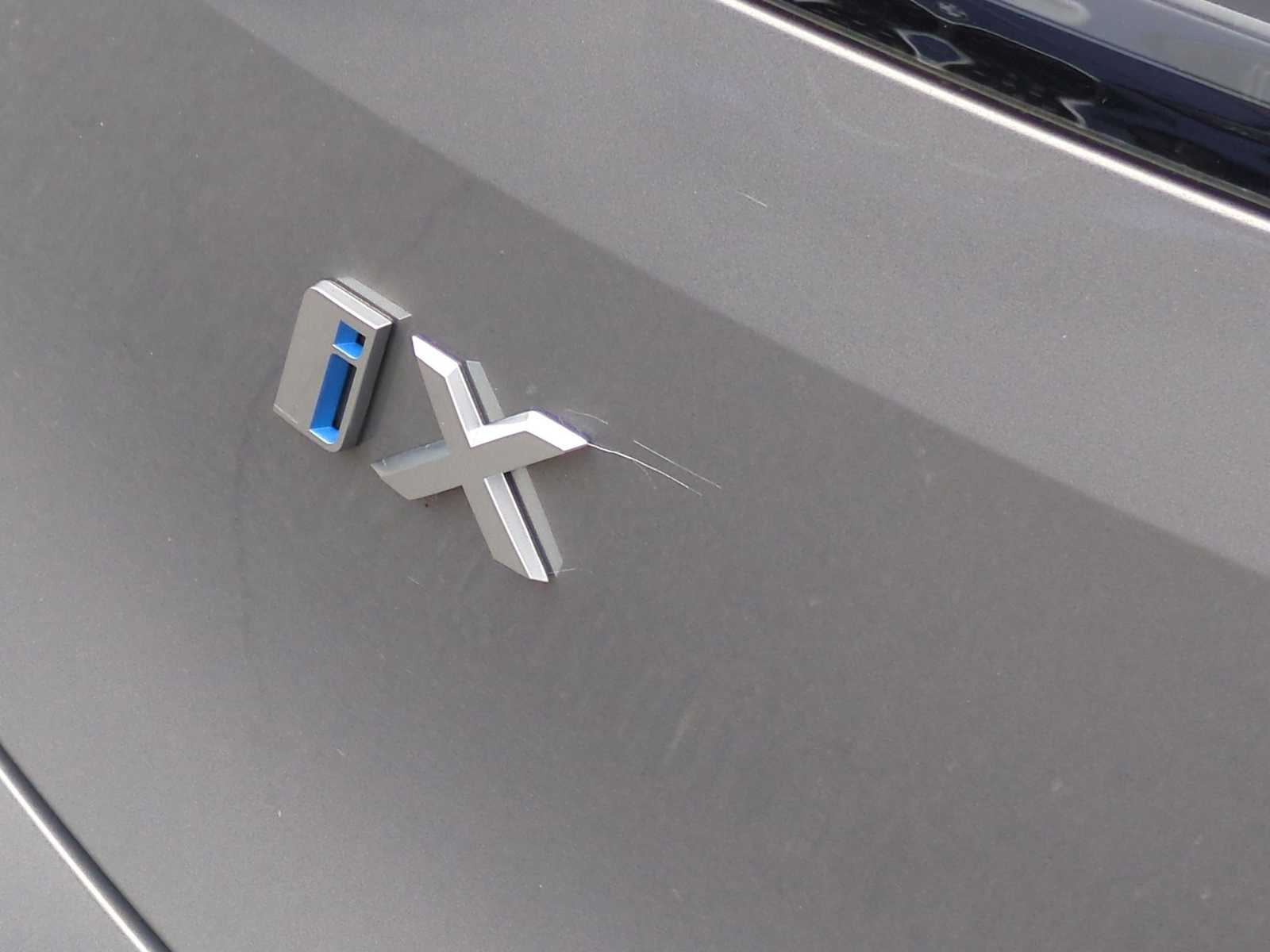 Thumbnail: 2025 BMW iX - 12