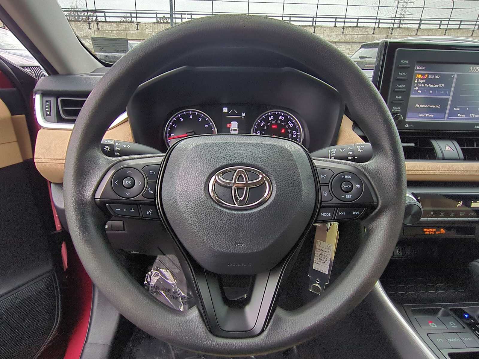 Thumbnail: 2022 Toyota RAV4 - 19