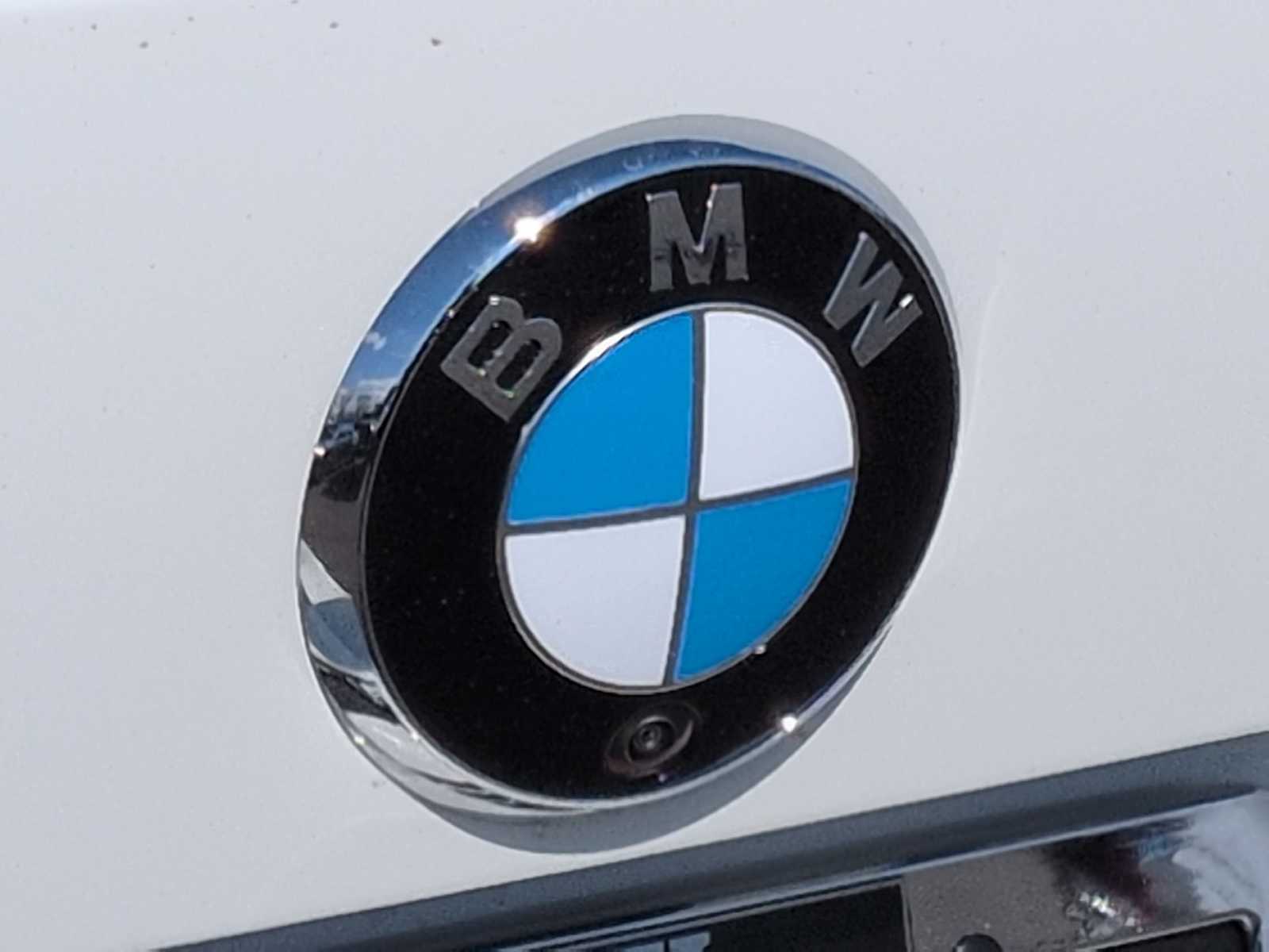 Thumbnail: 2026 BMW i4 - 12