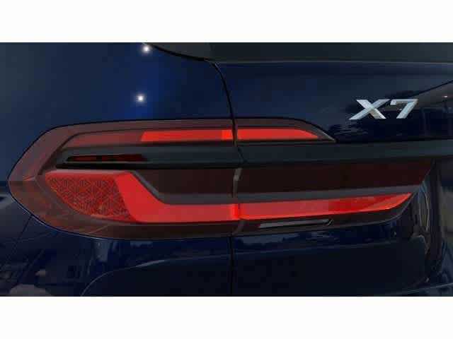 Thumbnail: 2026 BMW X7 - 8