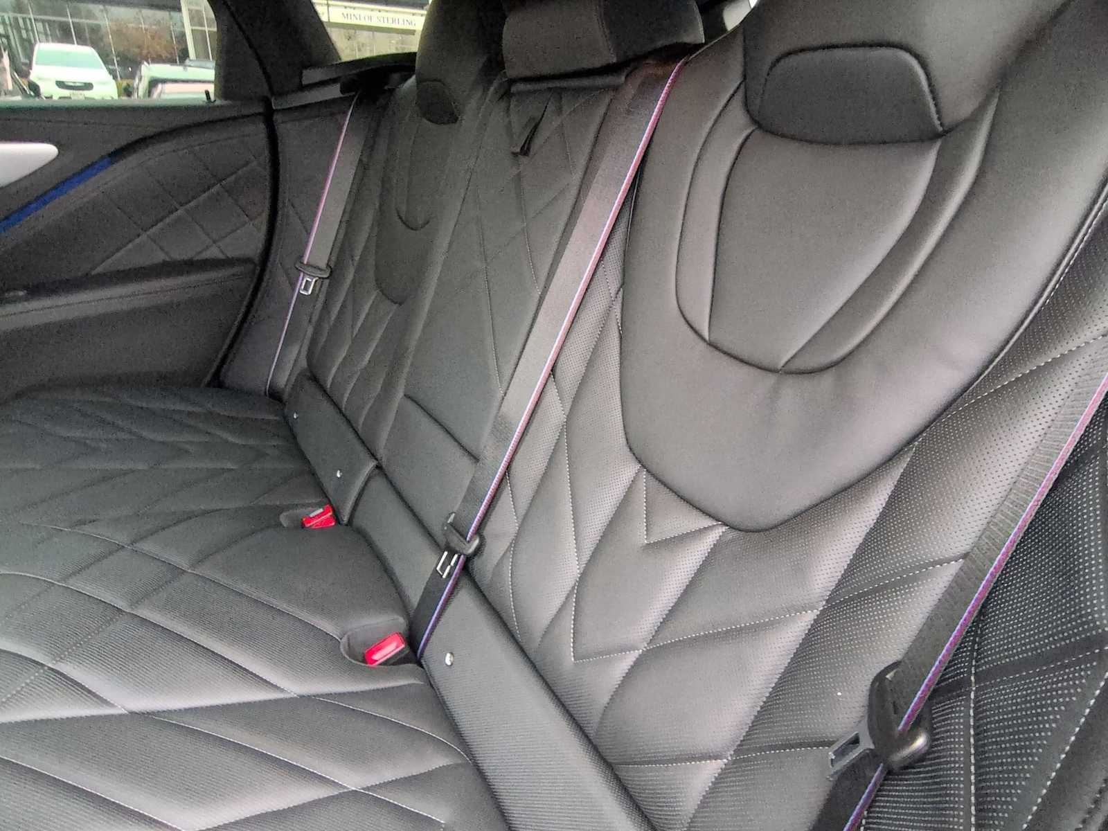 Thumbnail: 2026 BMW XM - 20