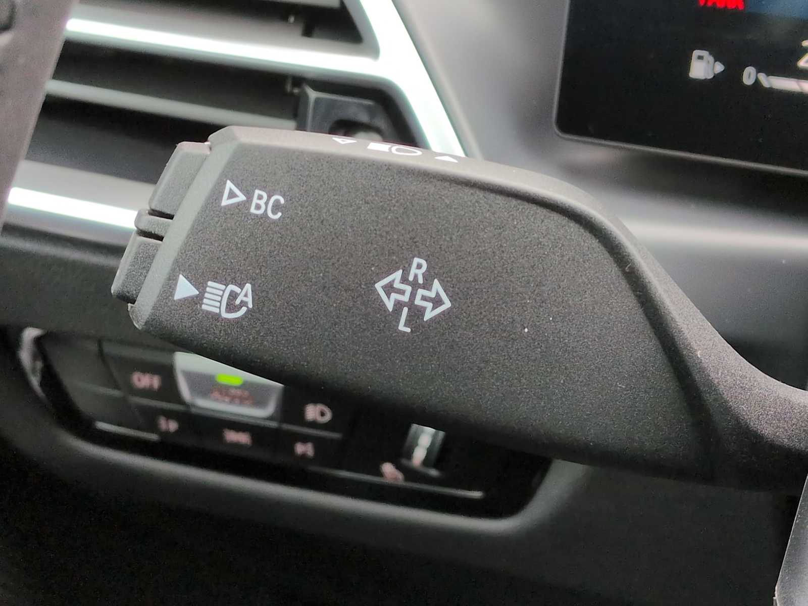 Thumbnail: 2026 BMW 3 Series - 27