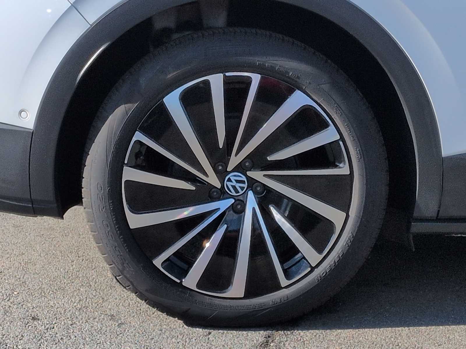 Thumbnail: 2024 Volkswagen ID.4 - 14