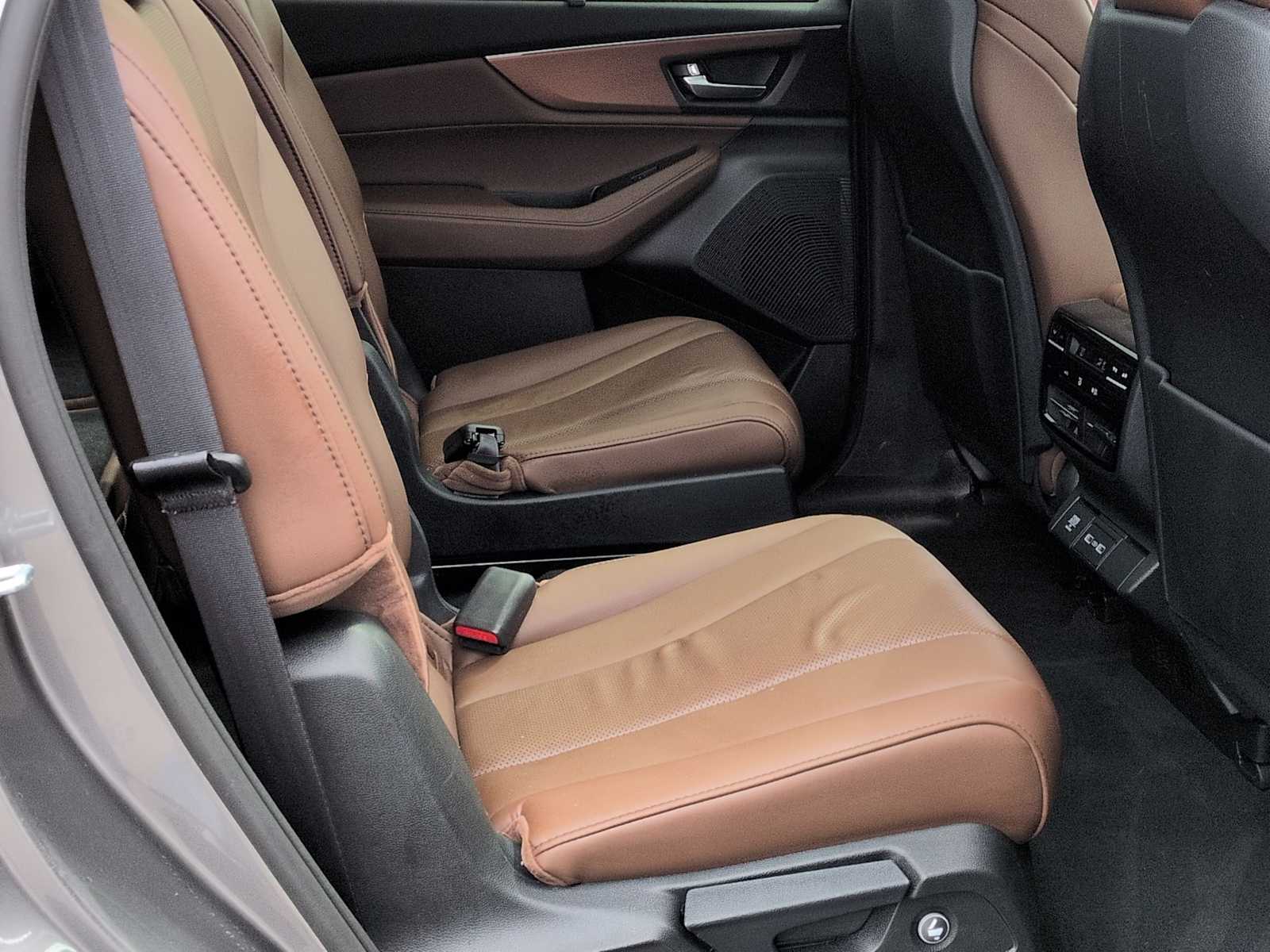 Thumbnail: 2023 Acura MDX - 20