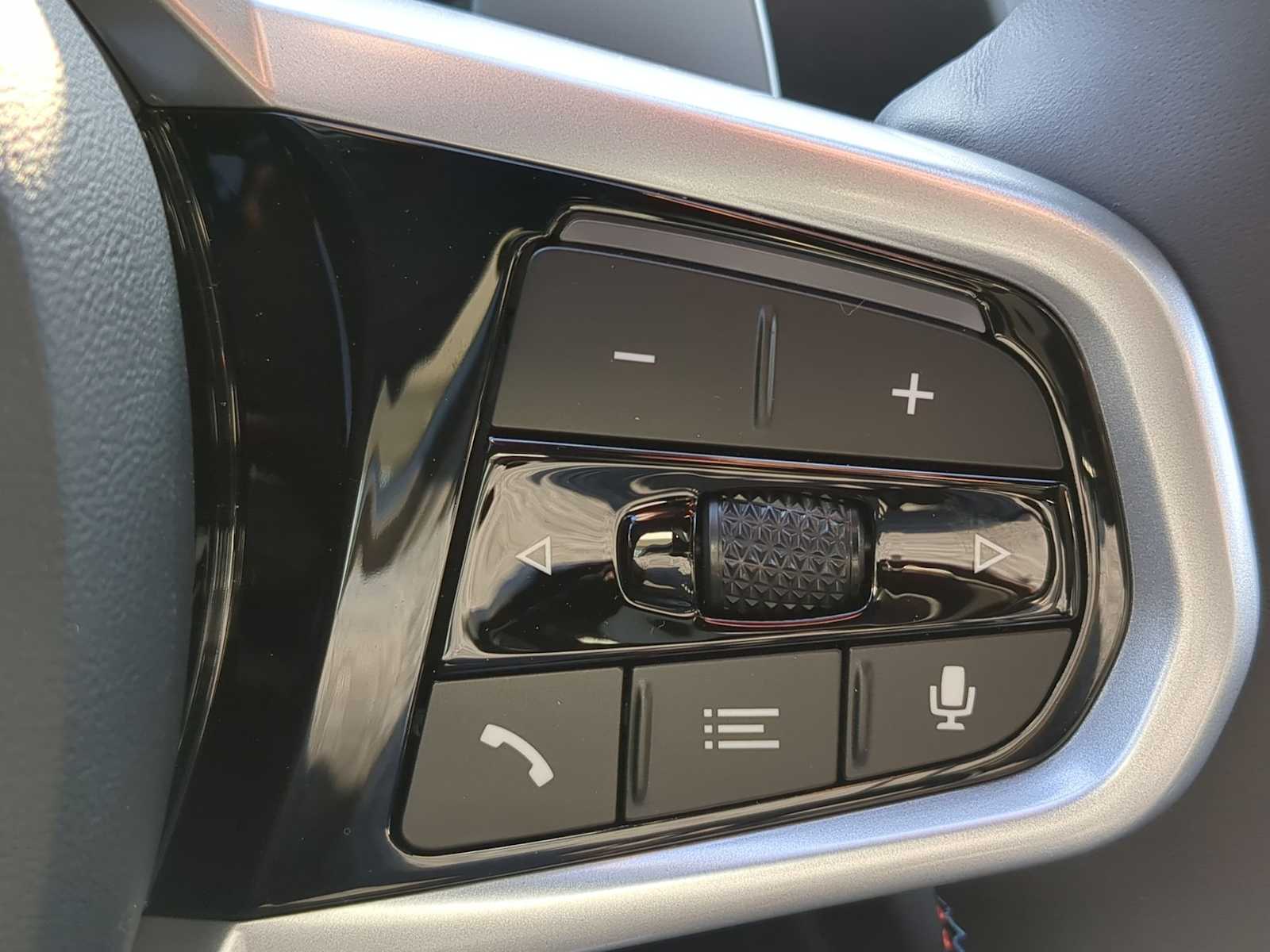 Thumbnail: 2026 BMW 3 Series - 27