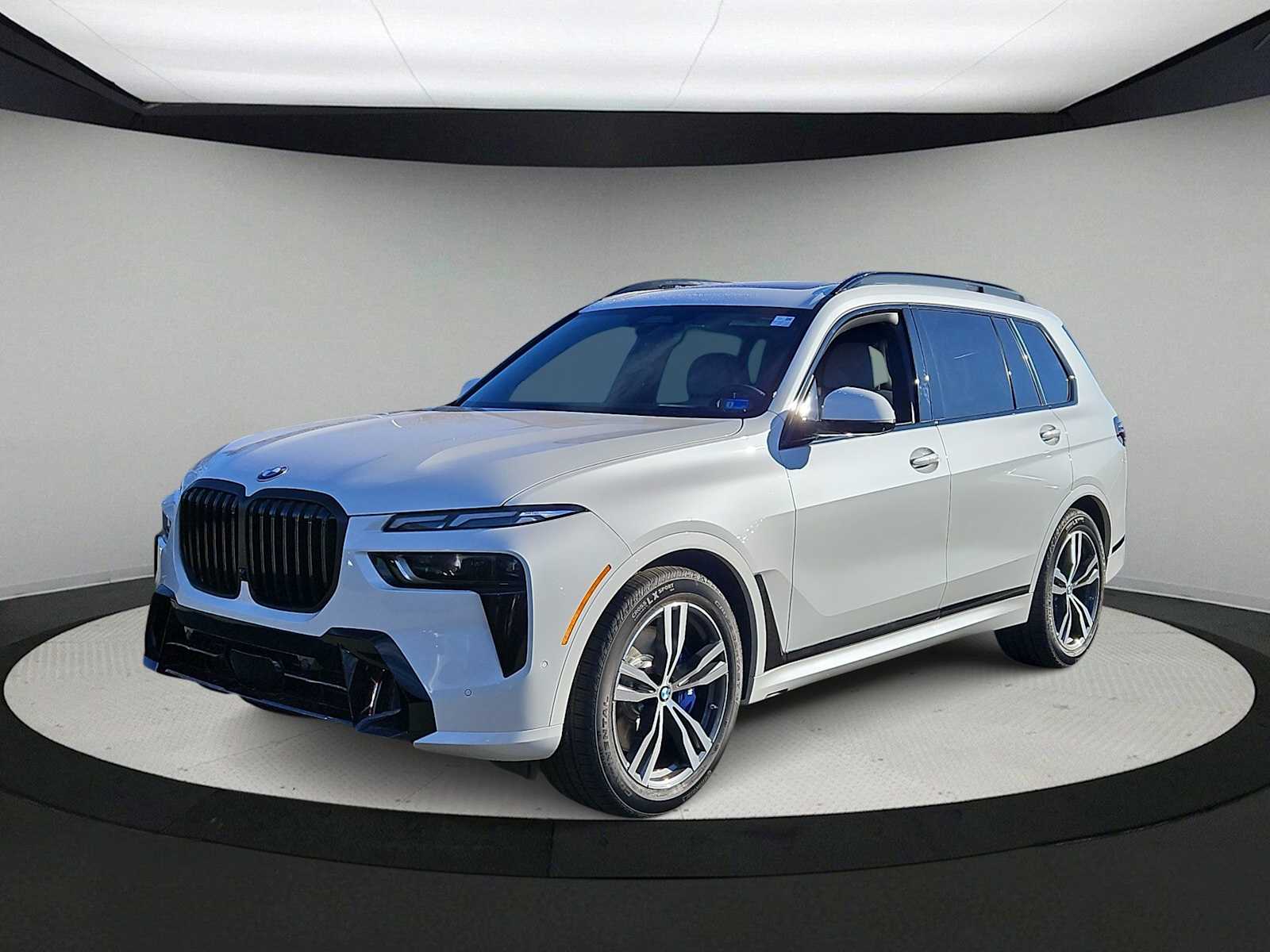 Thumbnail: 2026 BMW X7 - 4